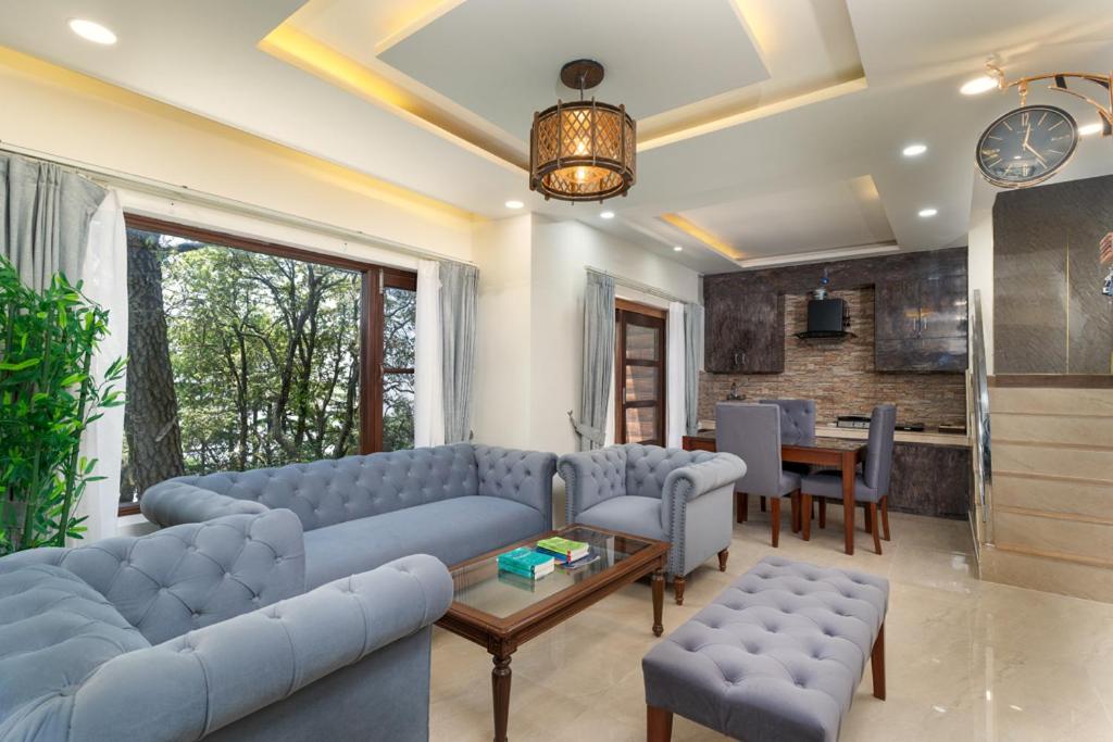 The Pine Retreat - Mall Road Dalhousie view 2