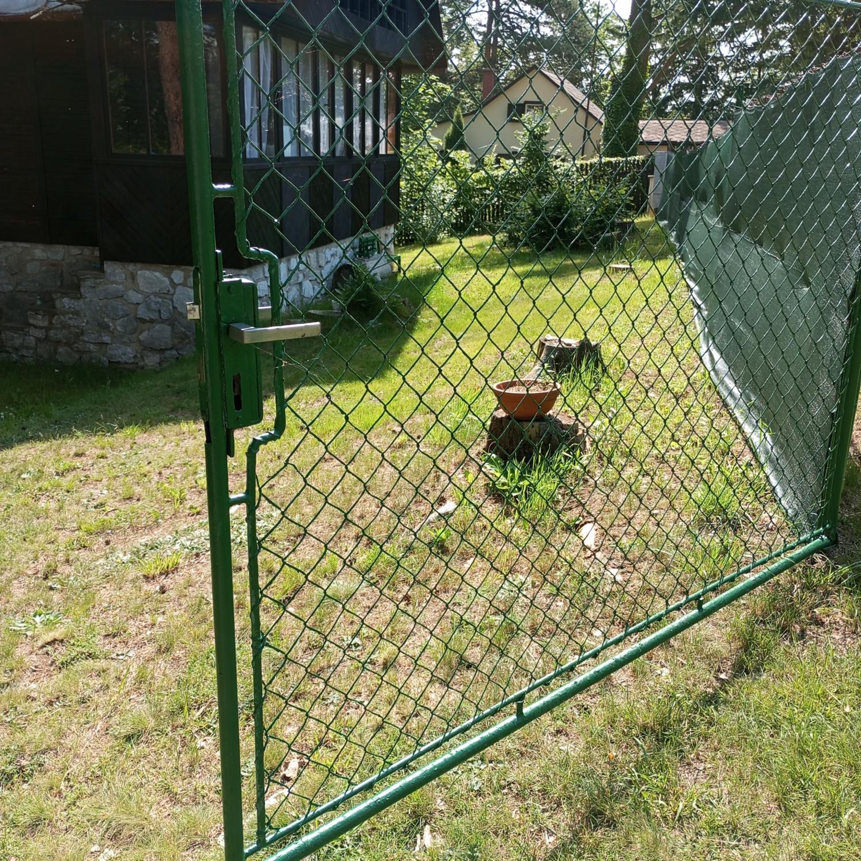 Chata u tří borovic