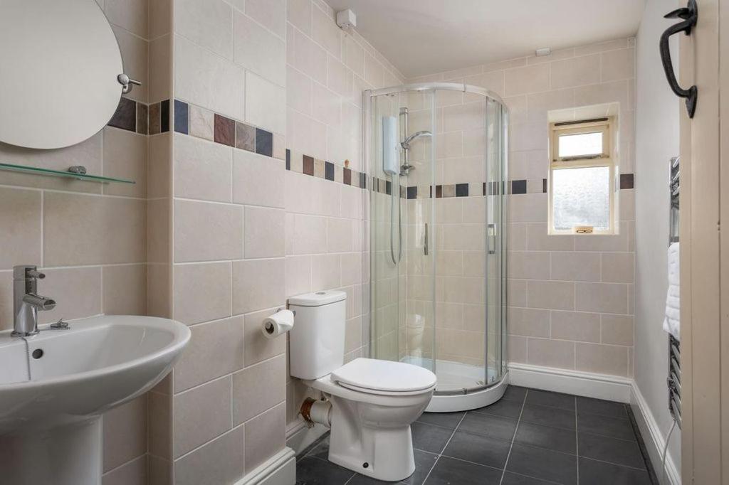 Stanway House, 8 bedroom, 8 Bath view 2
