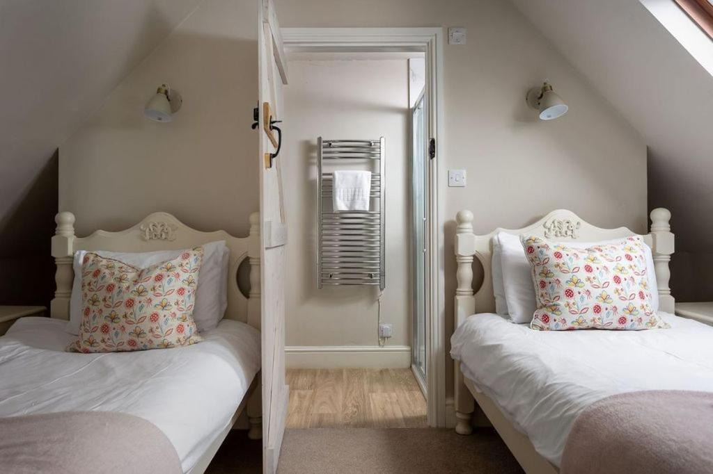 Stanway House, 8 bedroom, 8 Bath view 3