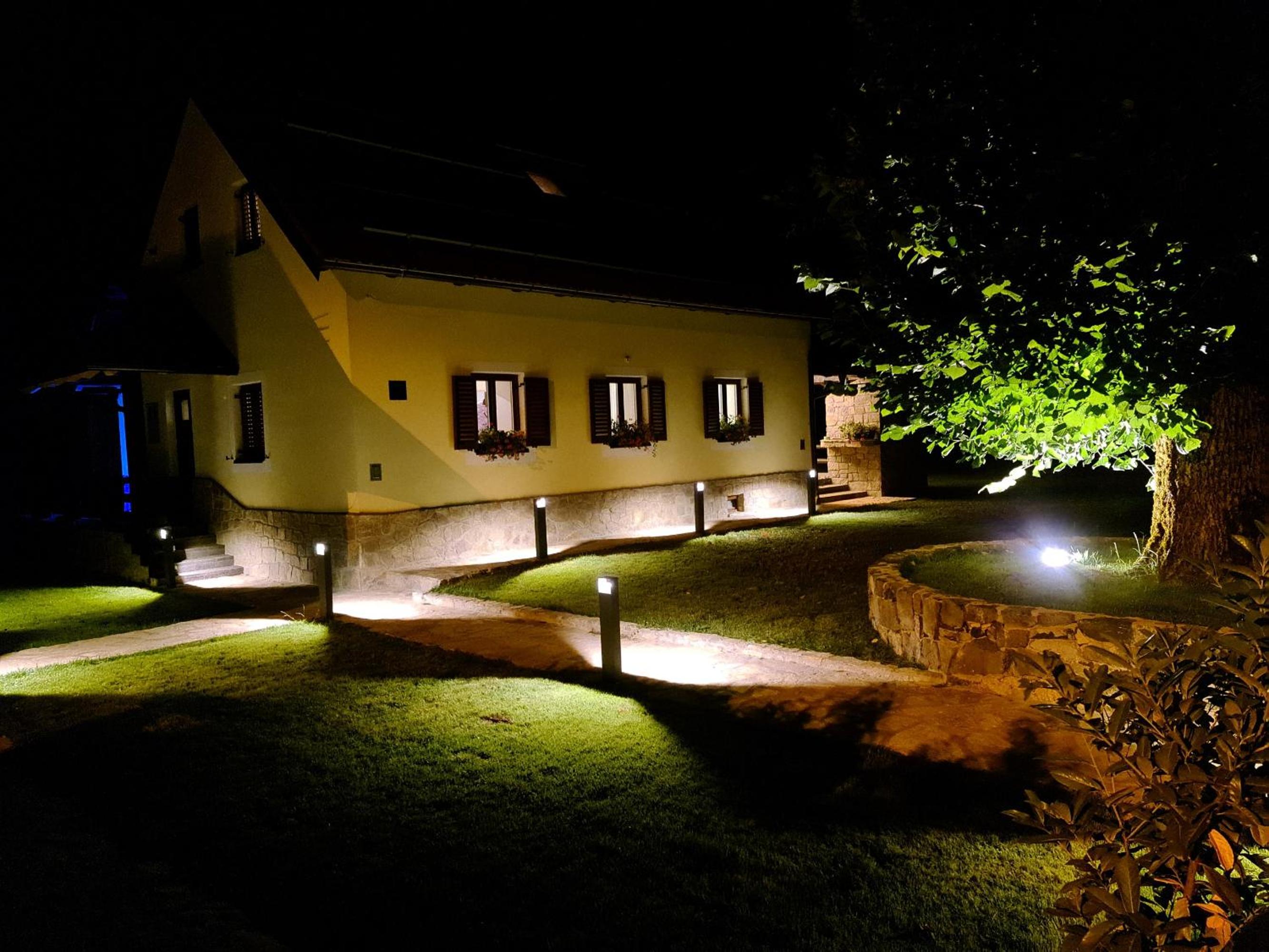 Photo 13