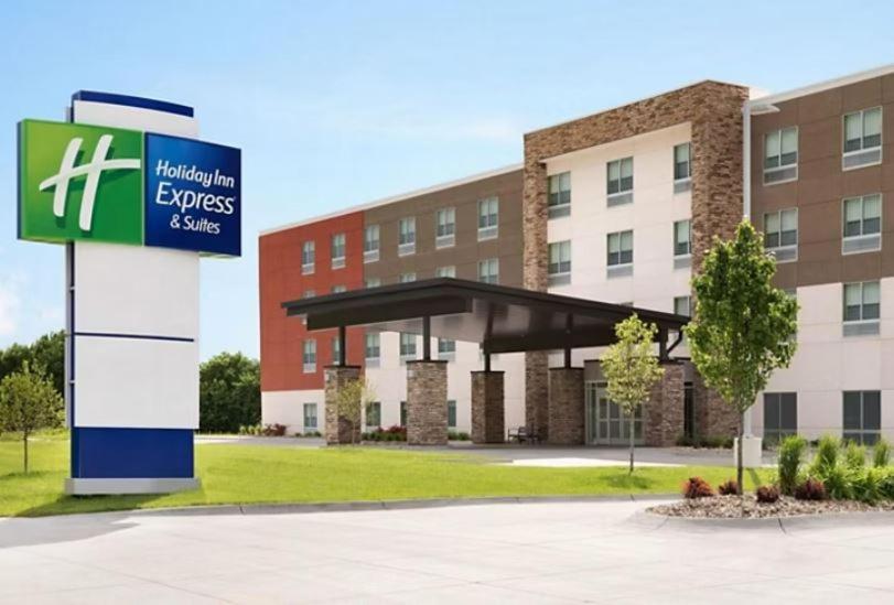 Holiday Inn Express & Suites Senatobia I-55 by IHG view 2