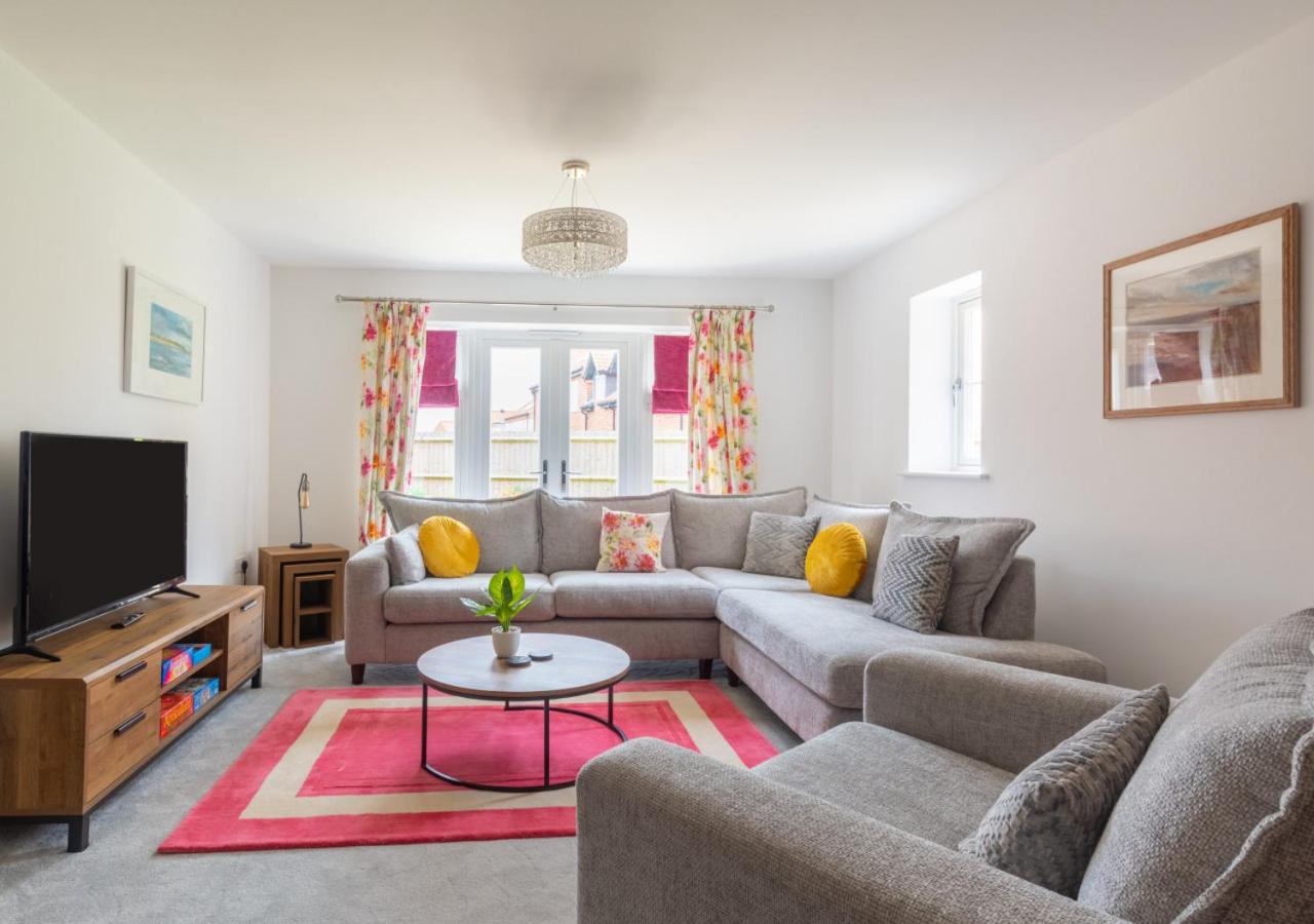 4 Bed in Holt oc-m24923 view 2