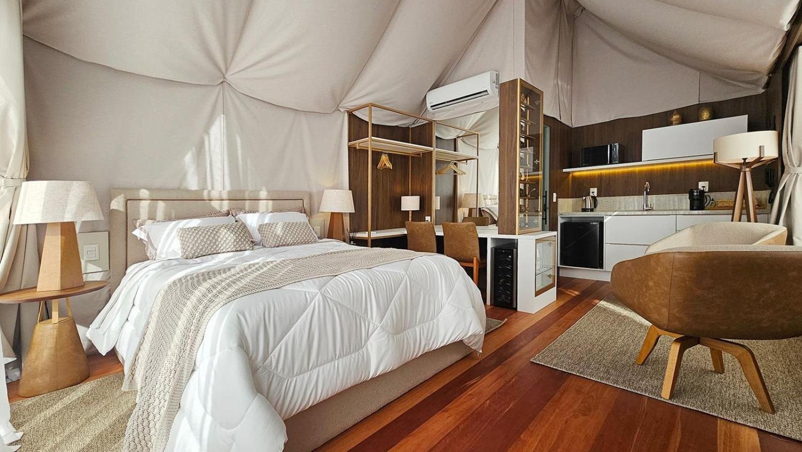 Urban Cabin Village Planalto