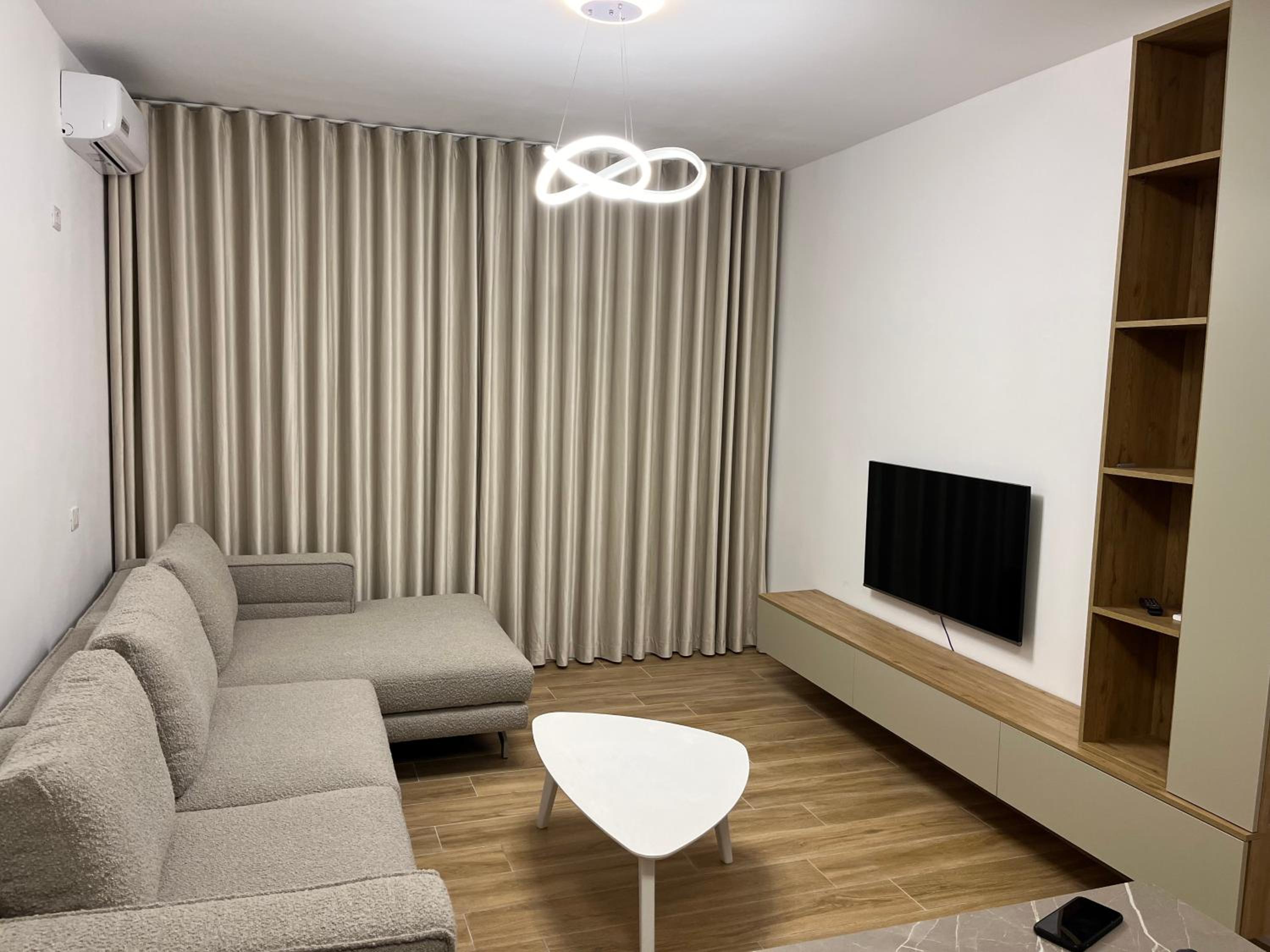 E Apartment