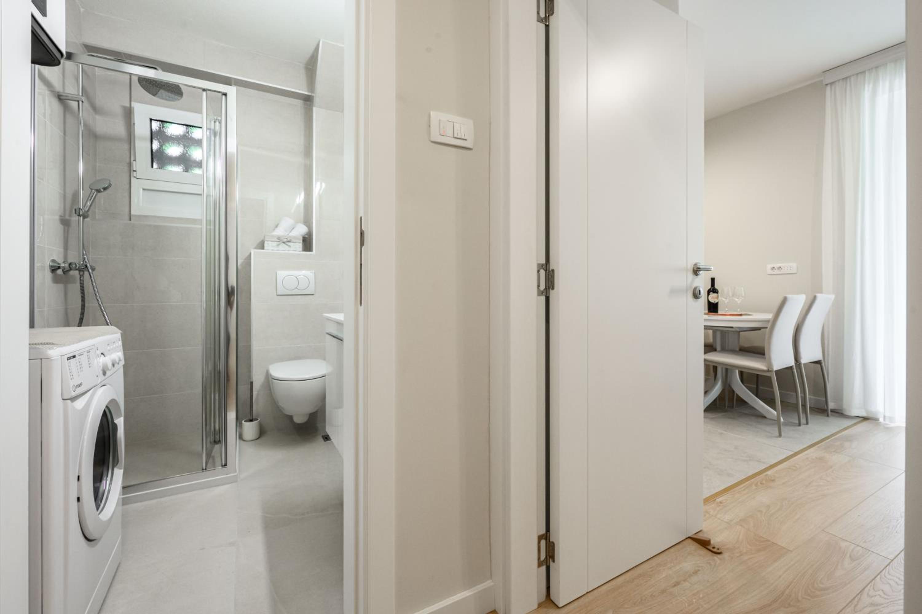Lux Apartment 88 view 5