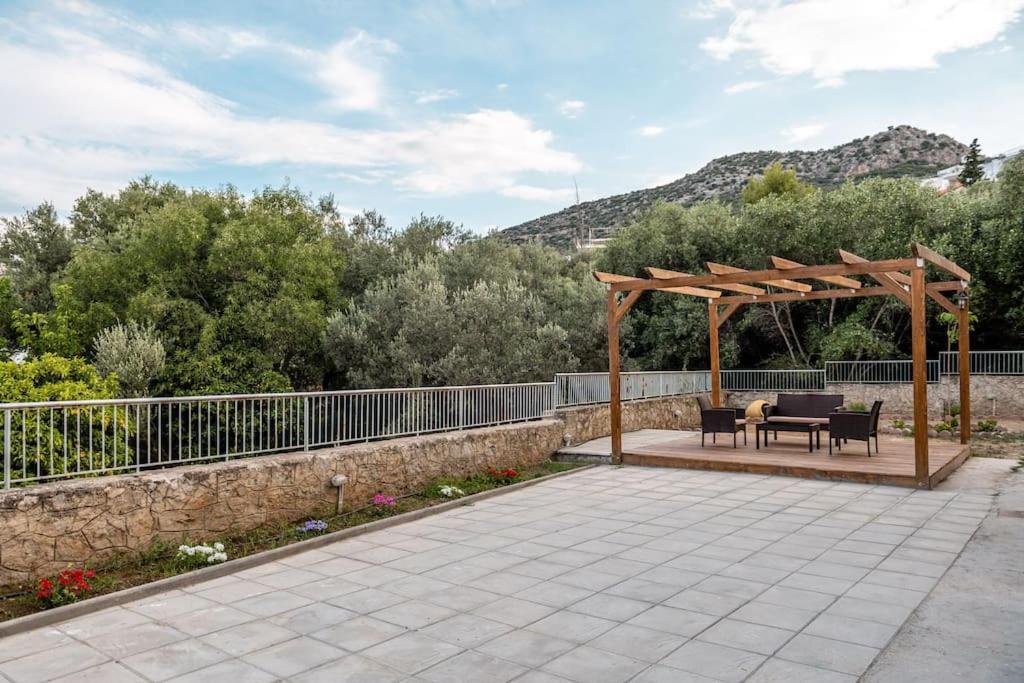 Pavlina's Holiday Home three minutes from beach photo 2