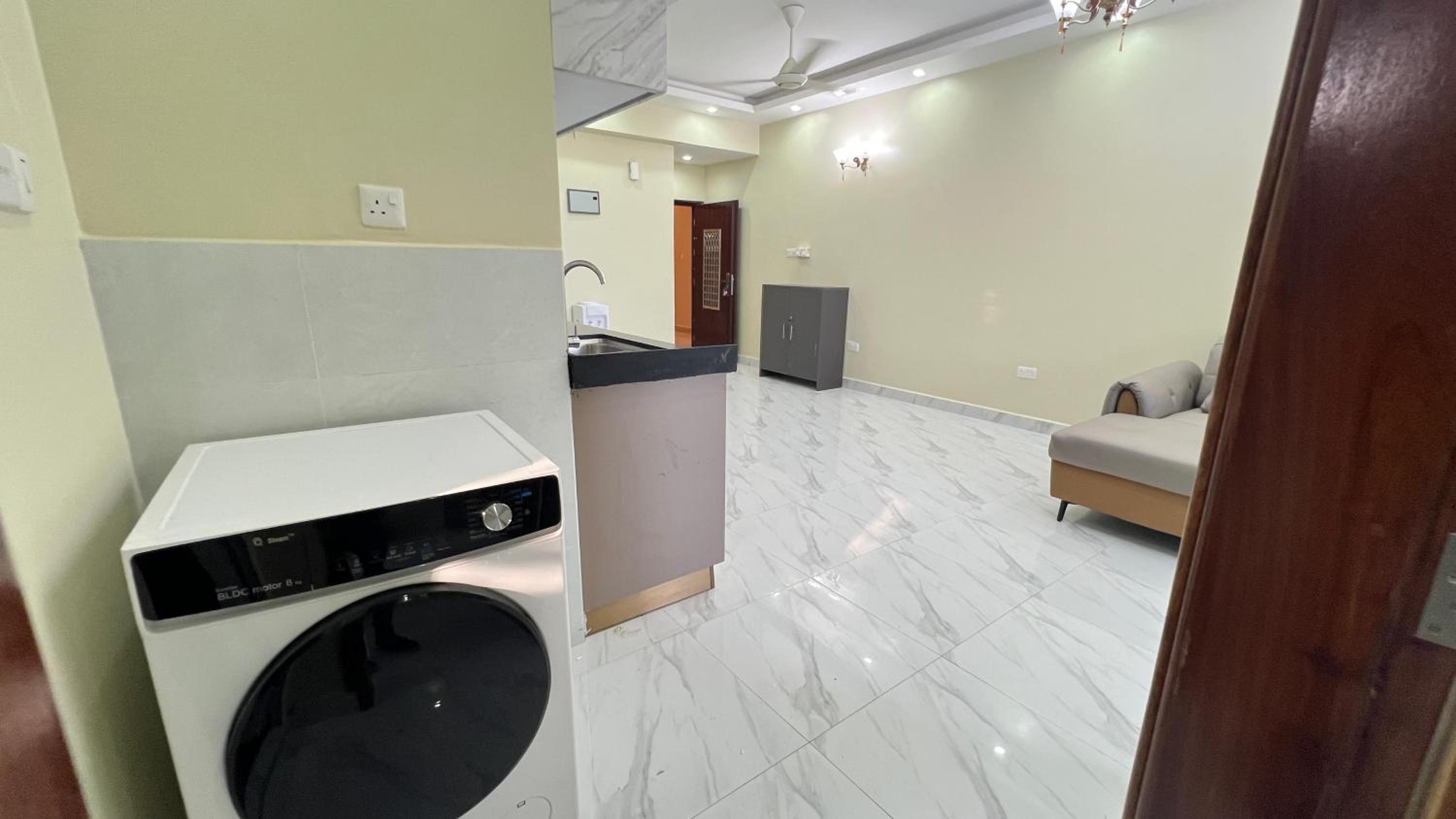 Elite Apartment Banana view 4