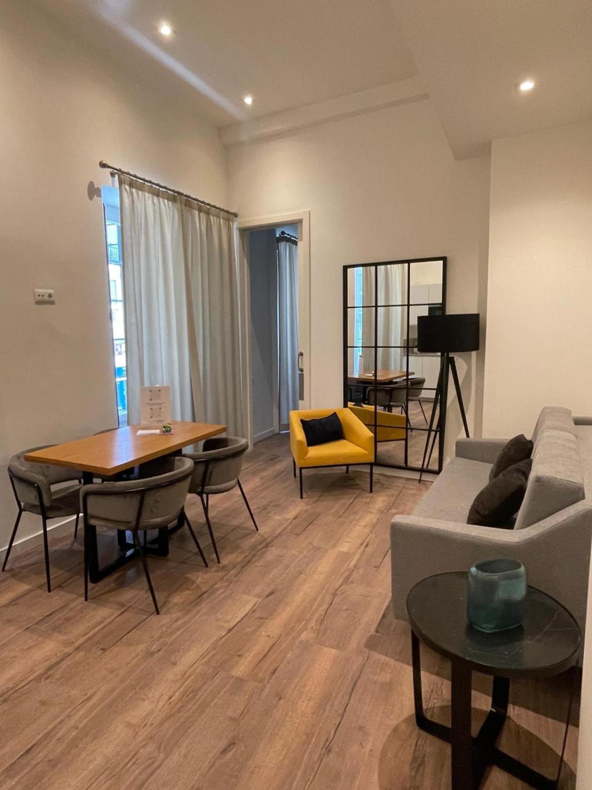 Home Art Apartments Málaga