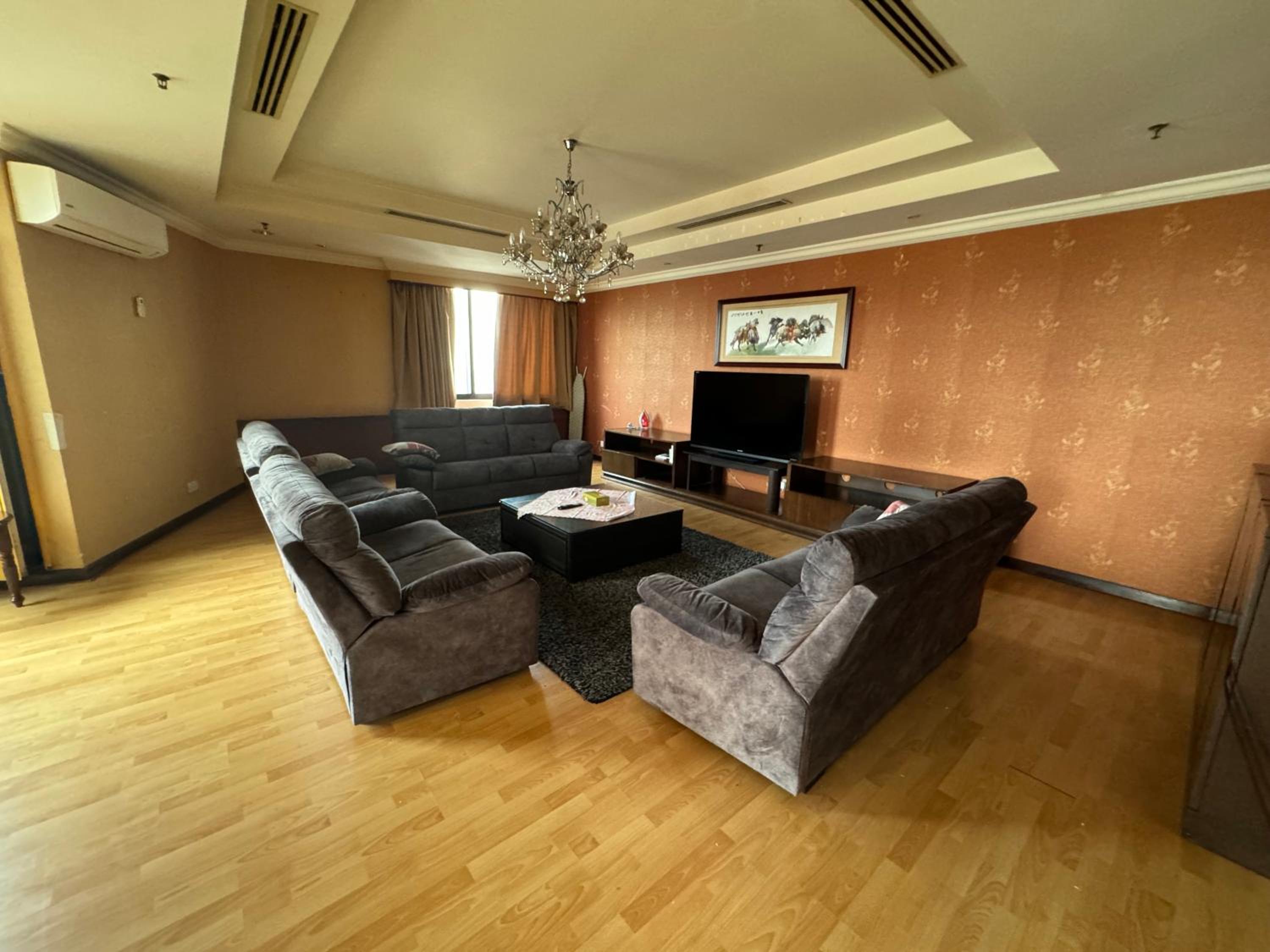 Regal Service Suite at Times Square, Kuala Lumpur