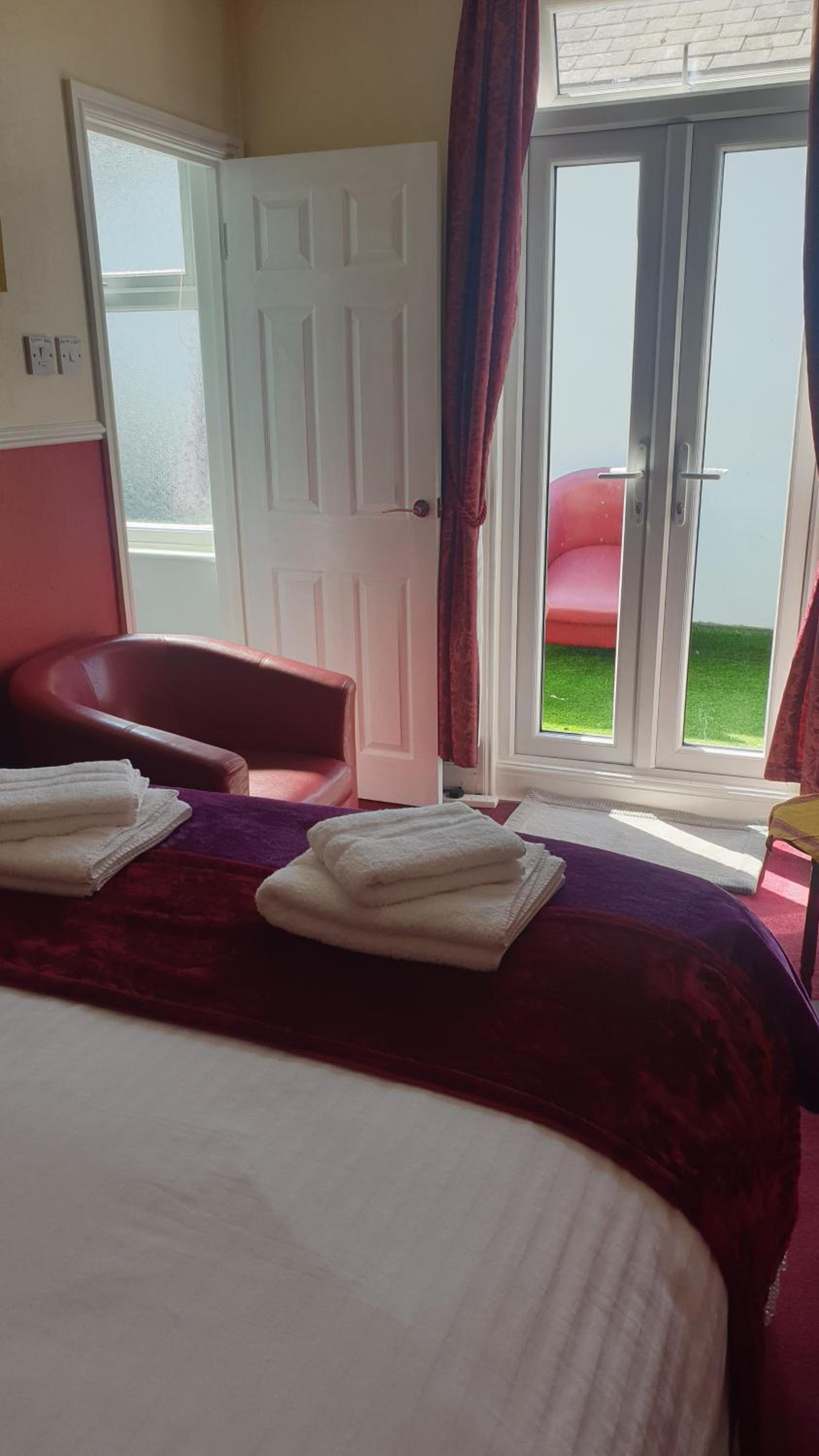 All Seasons Guest House
