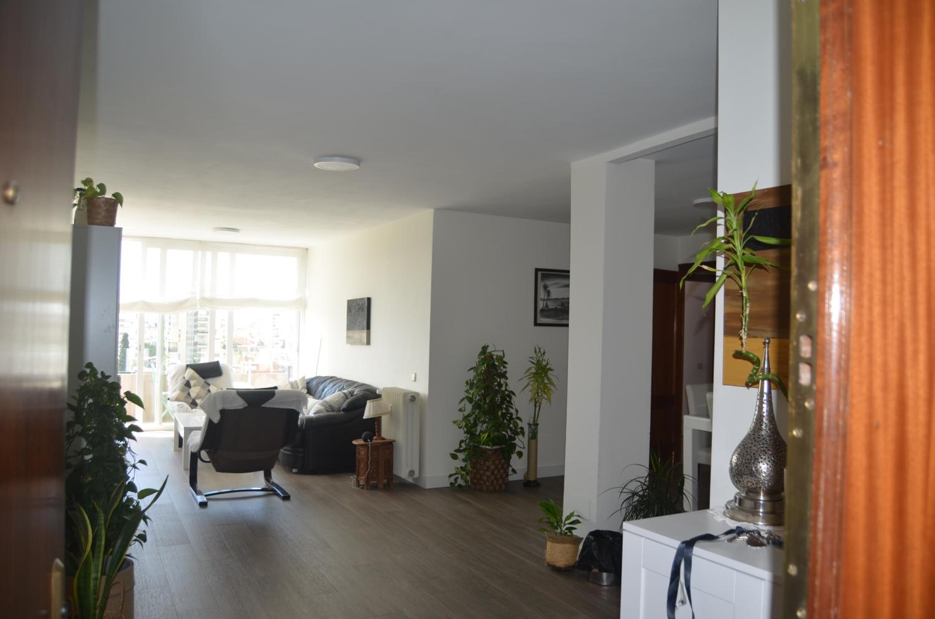 Luxury renovated apartment with terrace in Madrid