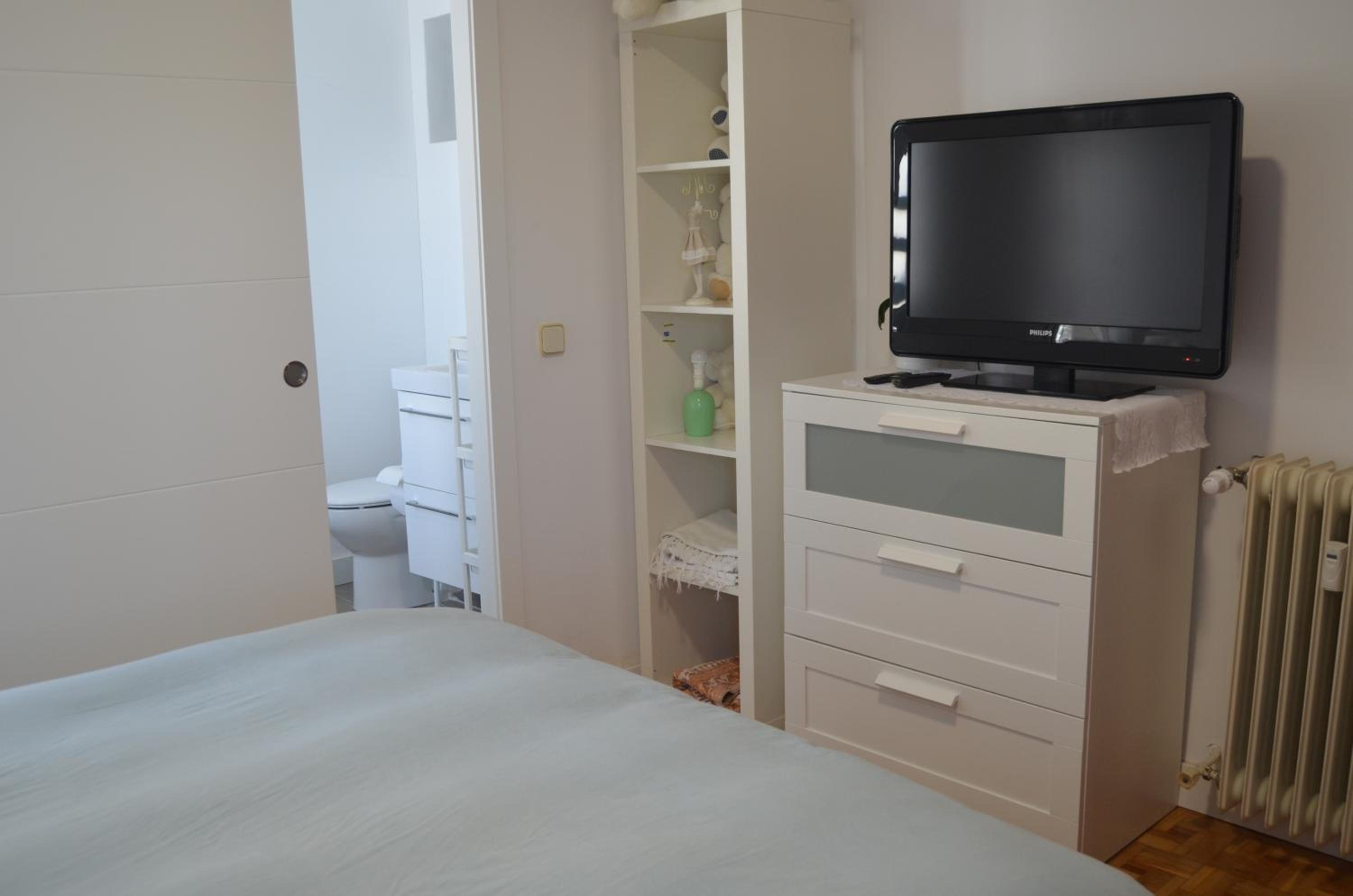 Luxury renovated apartment with terrace in Madrid