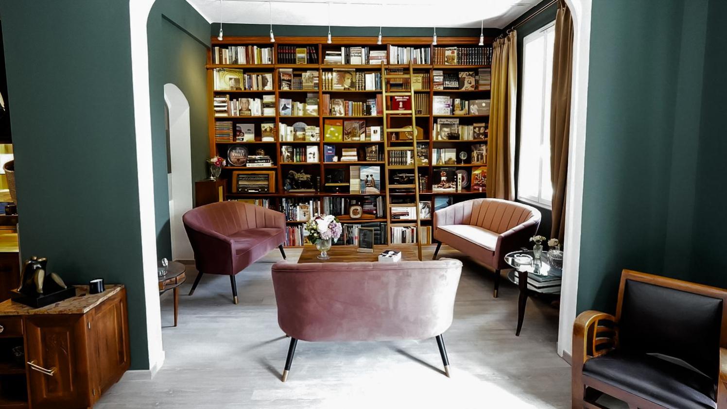 lounge