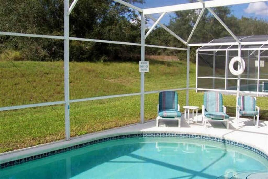 Close To DISNEY and UNIVERSAL - Private Vacation Home - Private Pool - Free BBQ - FAMILY FUN !!!
