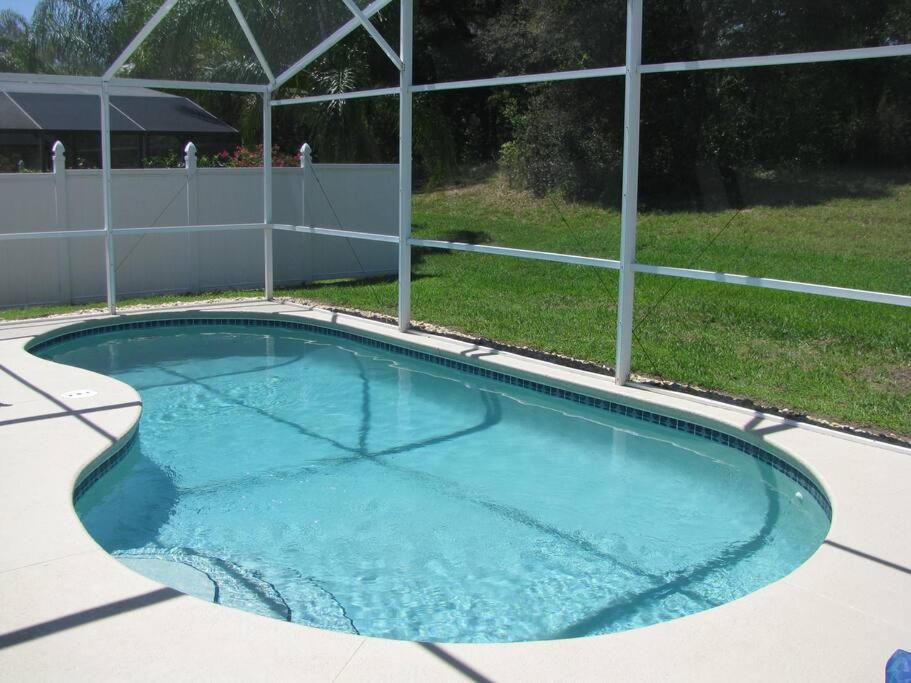 Close To DISNEY and UNIVERSAL - Private Vacation Home - Private Pool - Free BBQ - FAMILY FUN !!!