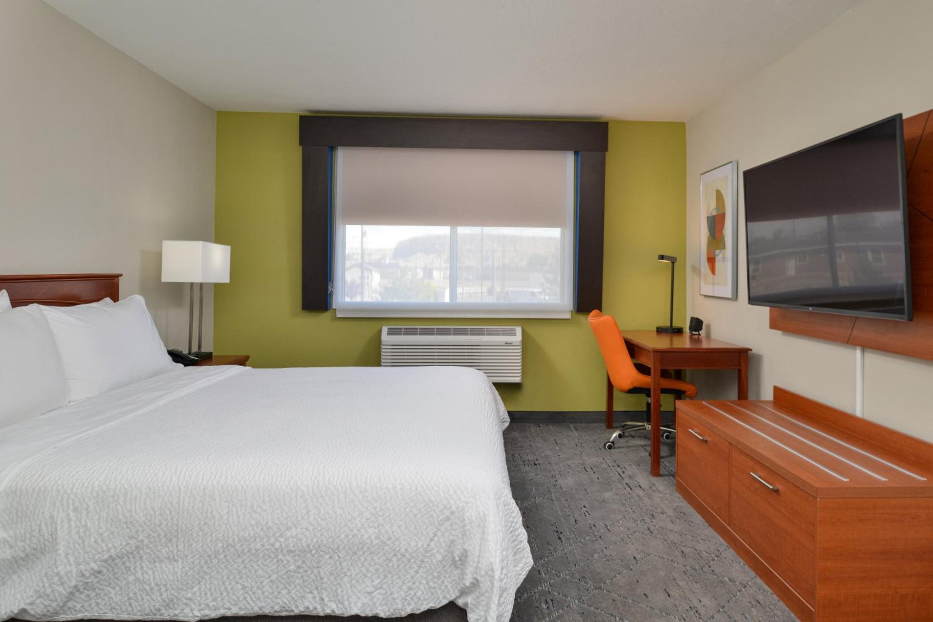 Farmington Vacations - Holiday Inn Express Hotel  Suites Farmington, an IHG Hotel - Property Image 32