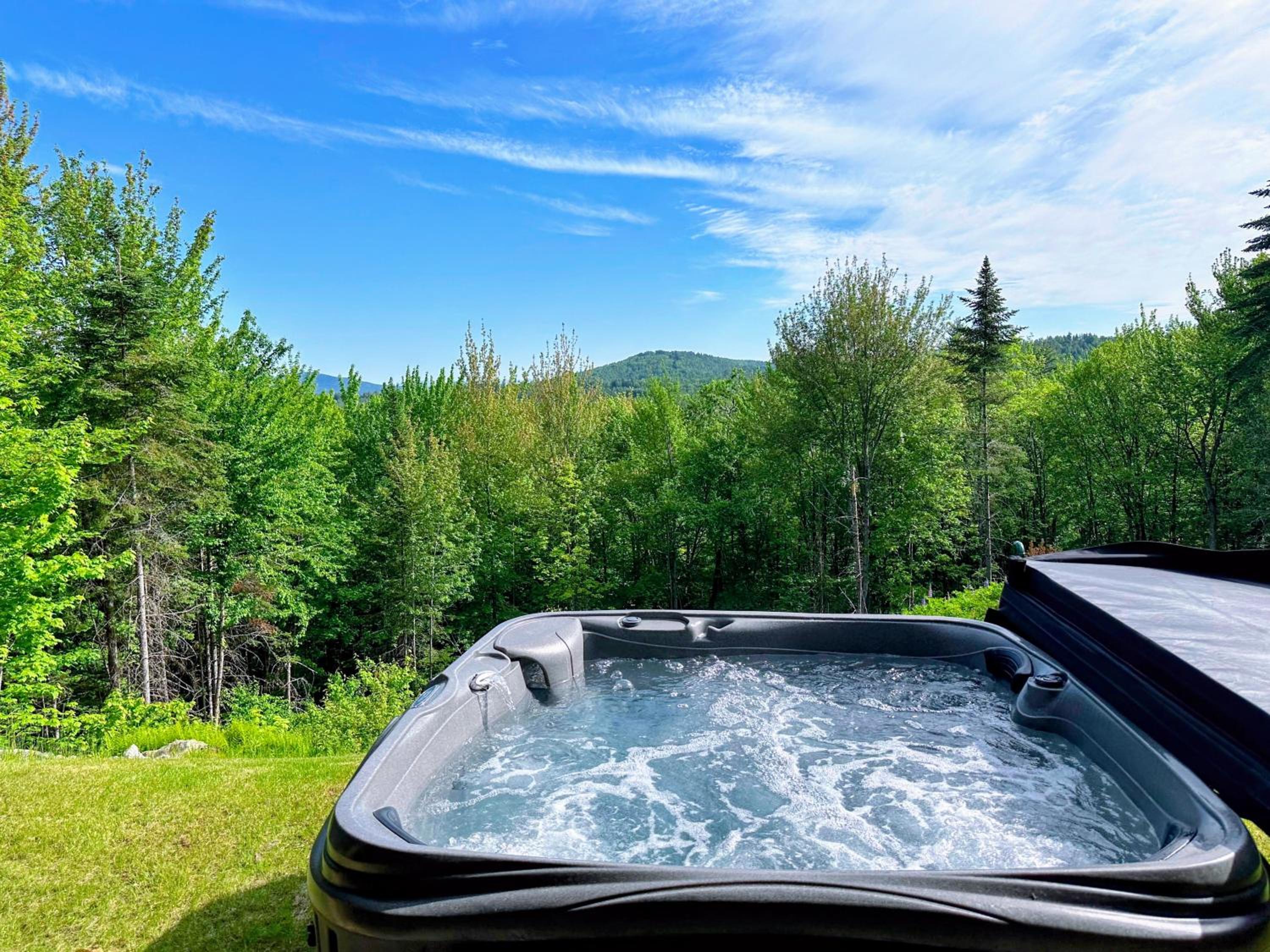 1A Maple Lodge Stunning luxury Scandinavian style home with great views