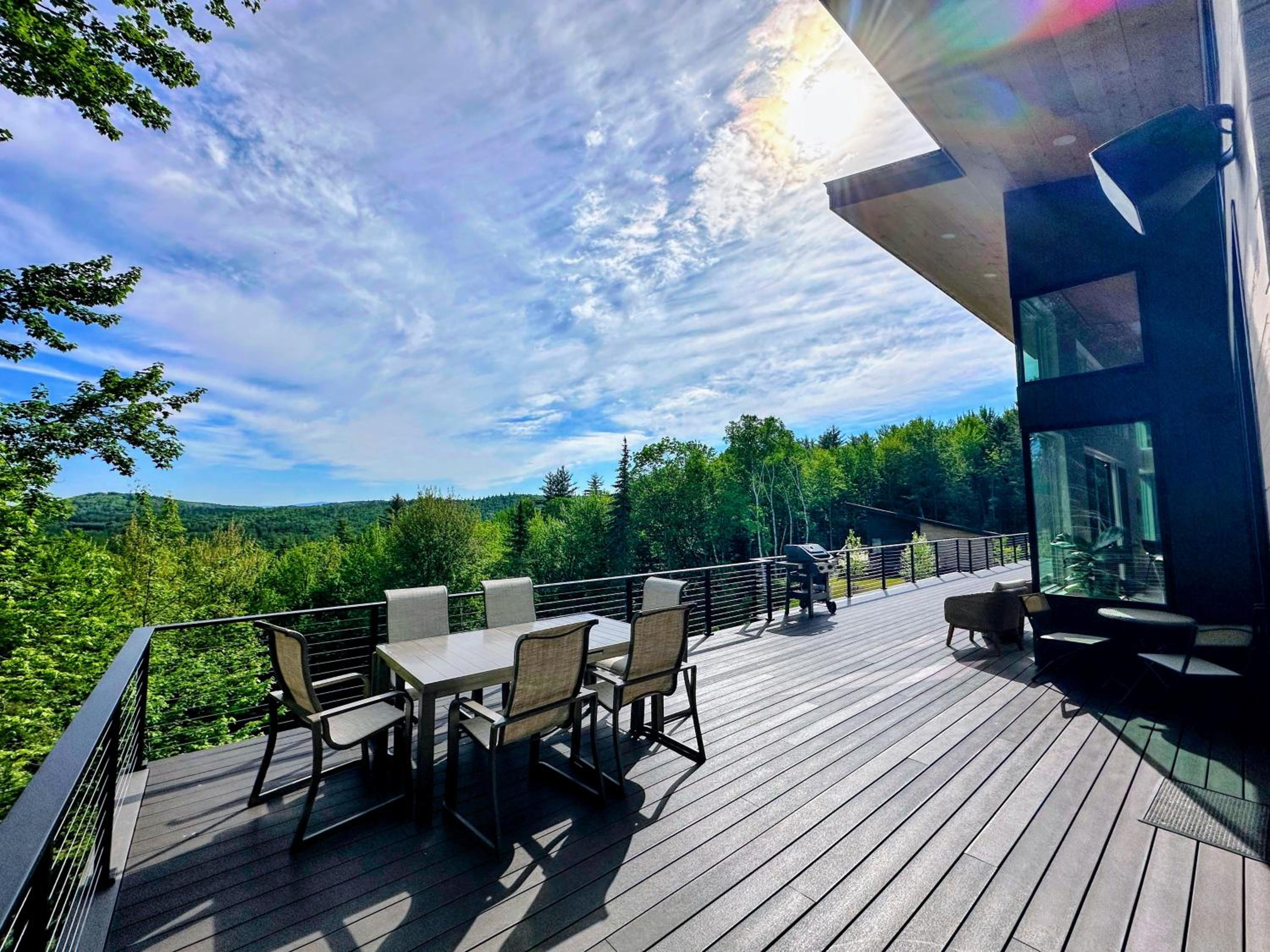 1A Maple Lodge Stunning luxury Scandinavian style home with great views