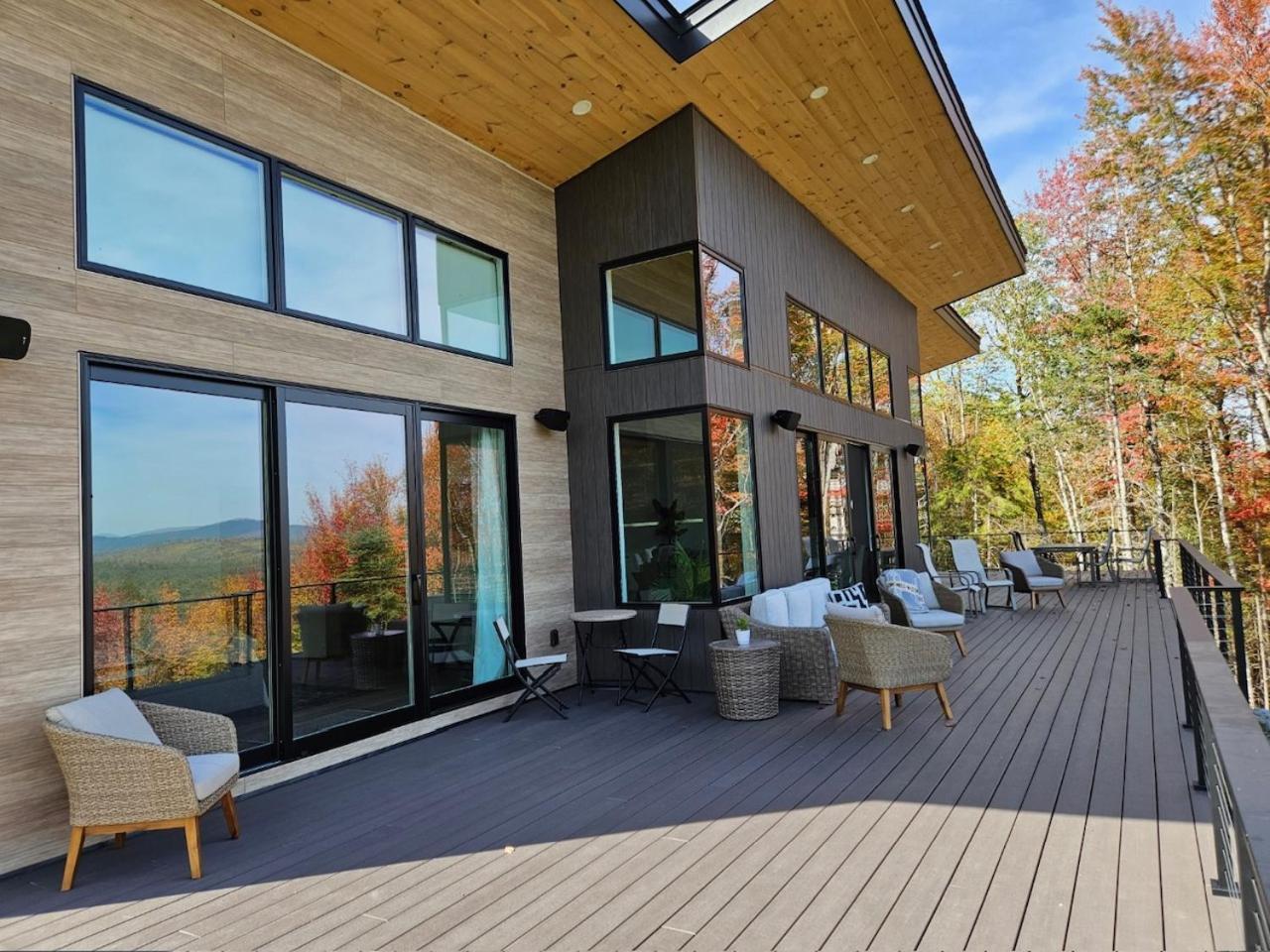 1A Maple Lodge Stunning luxury Scandinavian style home with great views