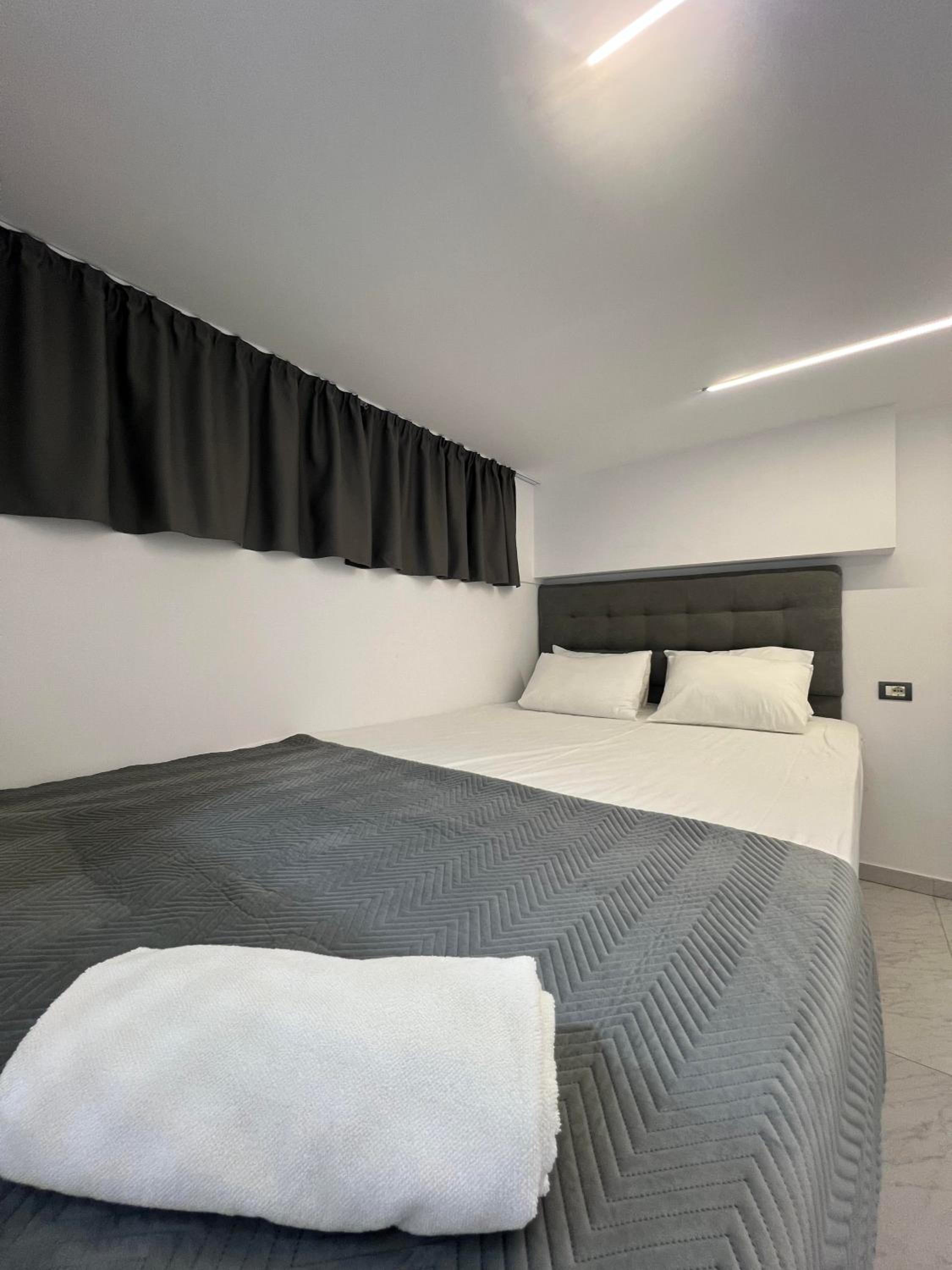 Mon Privé Apartment Tirana