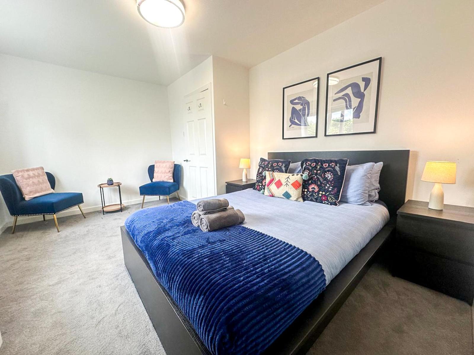 Charming 2-bedroom flat with private balcony near Islington Station, Canonbury