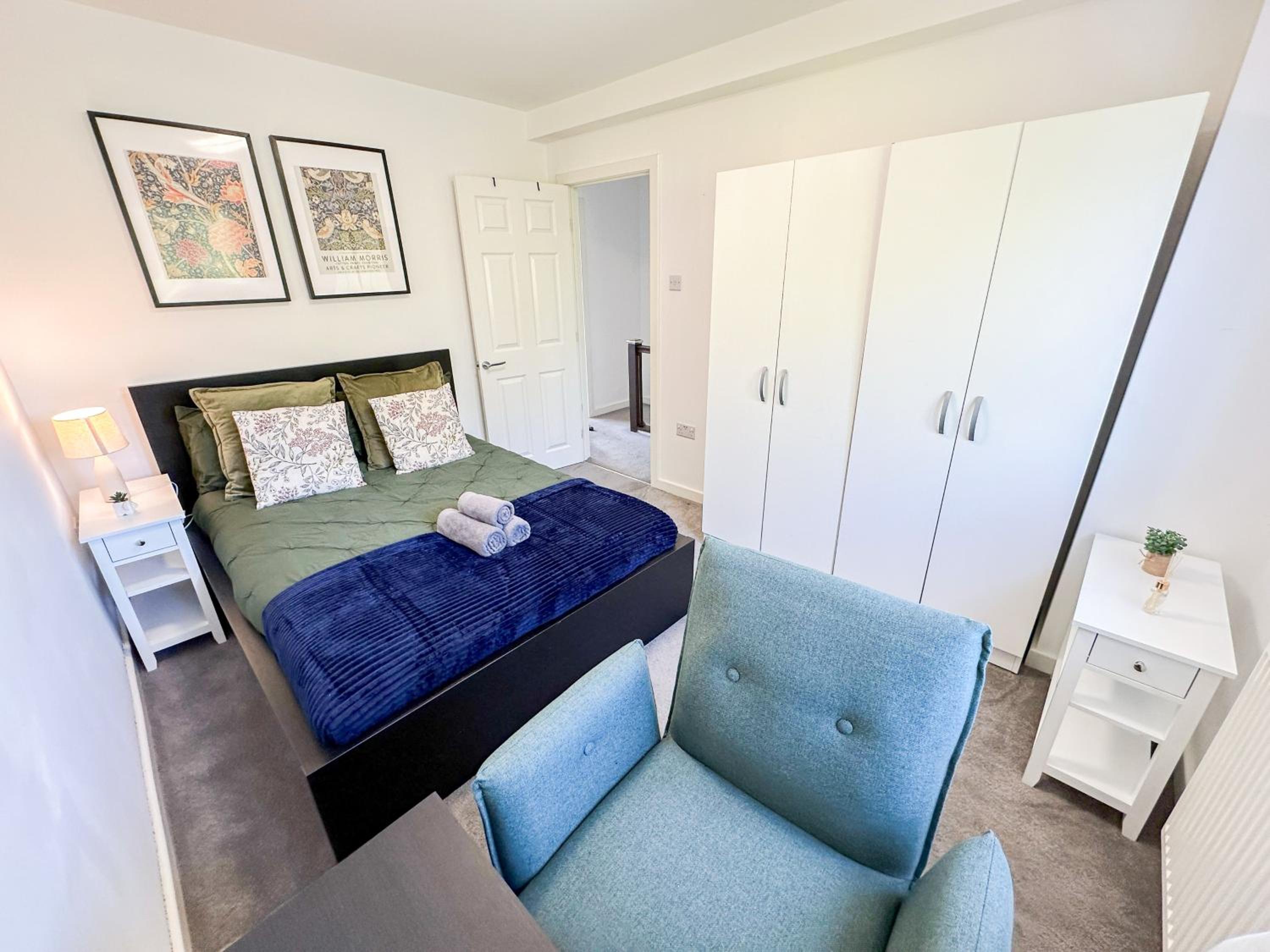 Charming 2-bedroom flat with private balcony near Islington Station, Canonbury