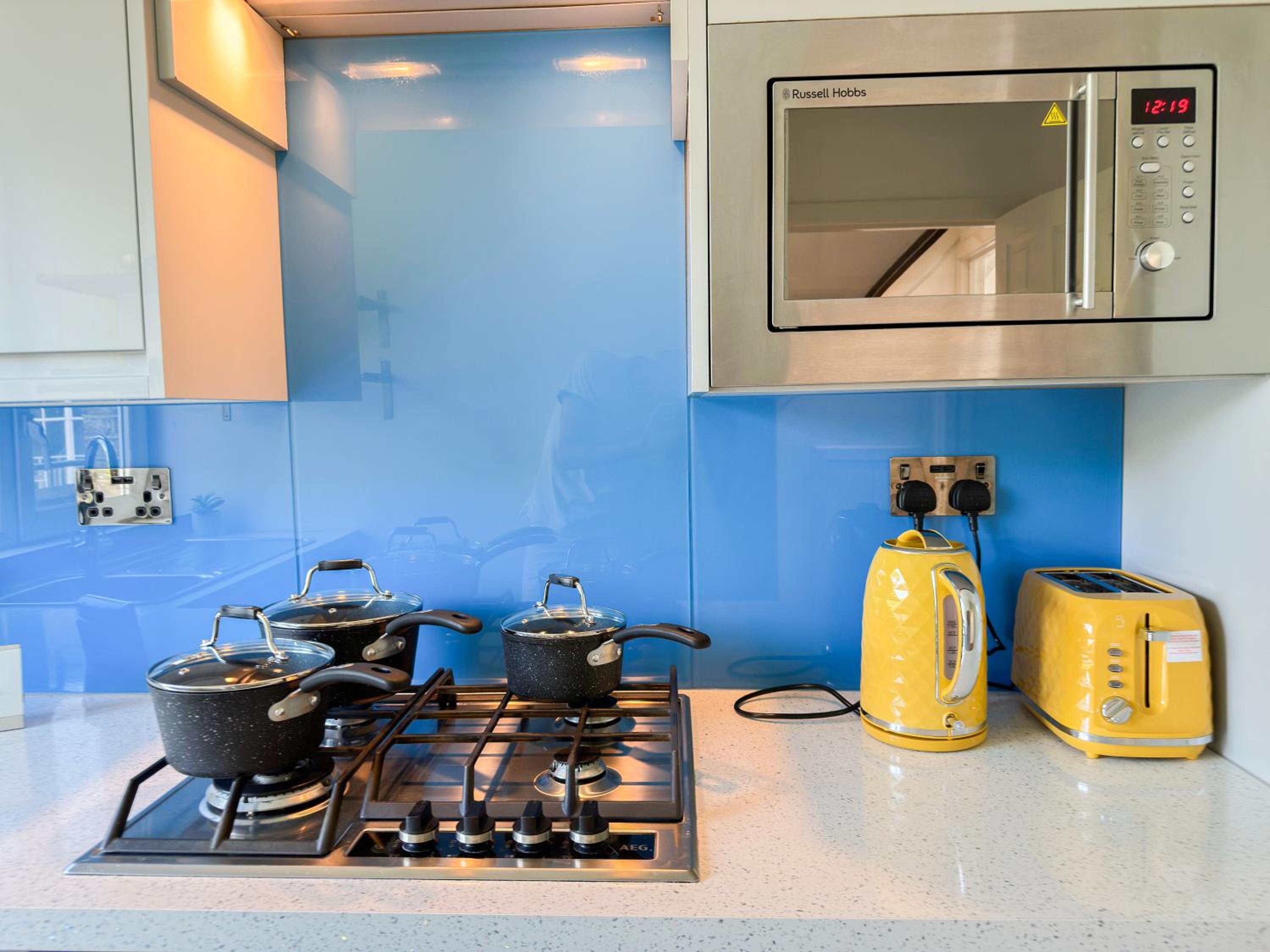 Charming 2-bedroom flat with private balcony near Islington Station, Canonbury
