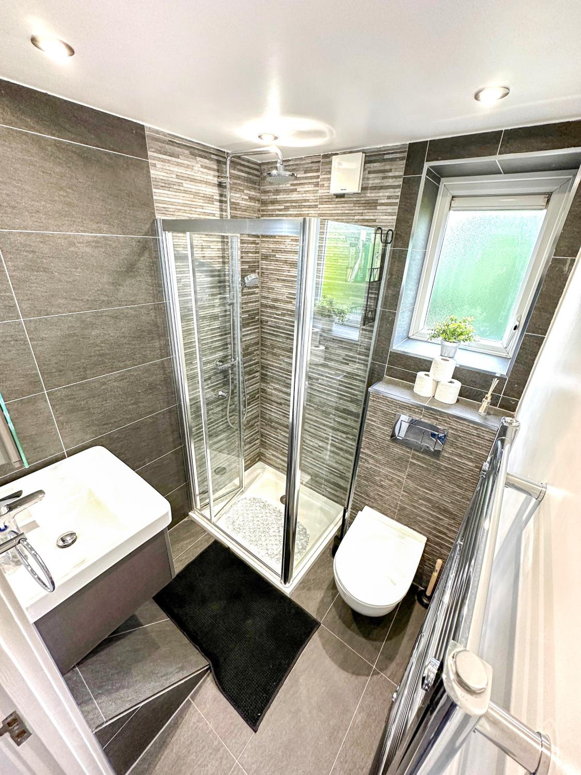 Charming 2-bedroom flat with private balcony near Islington Station, Canonbury