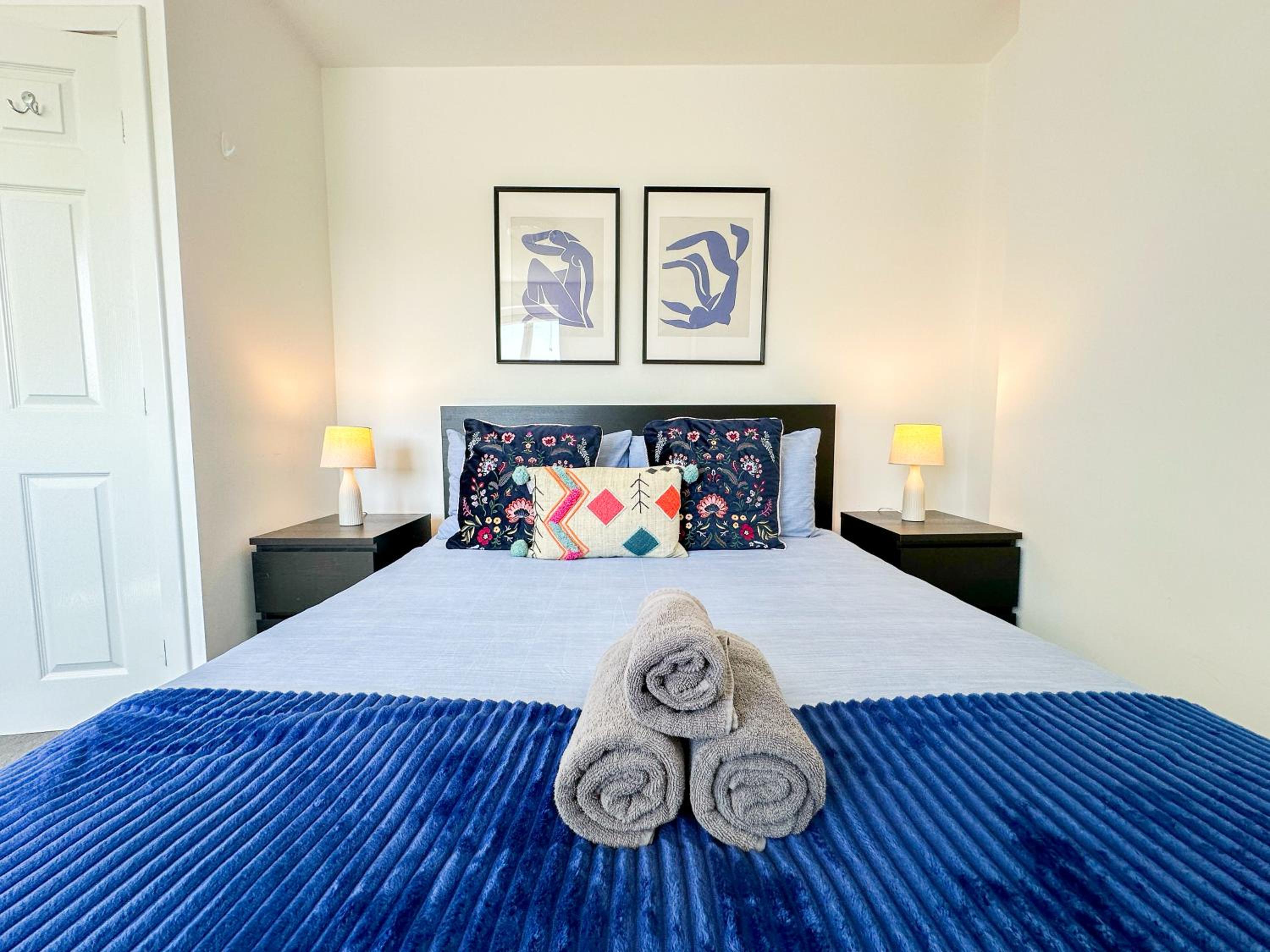Charming 2-bedroom flat with private balcony near Islington Station, Canonbury