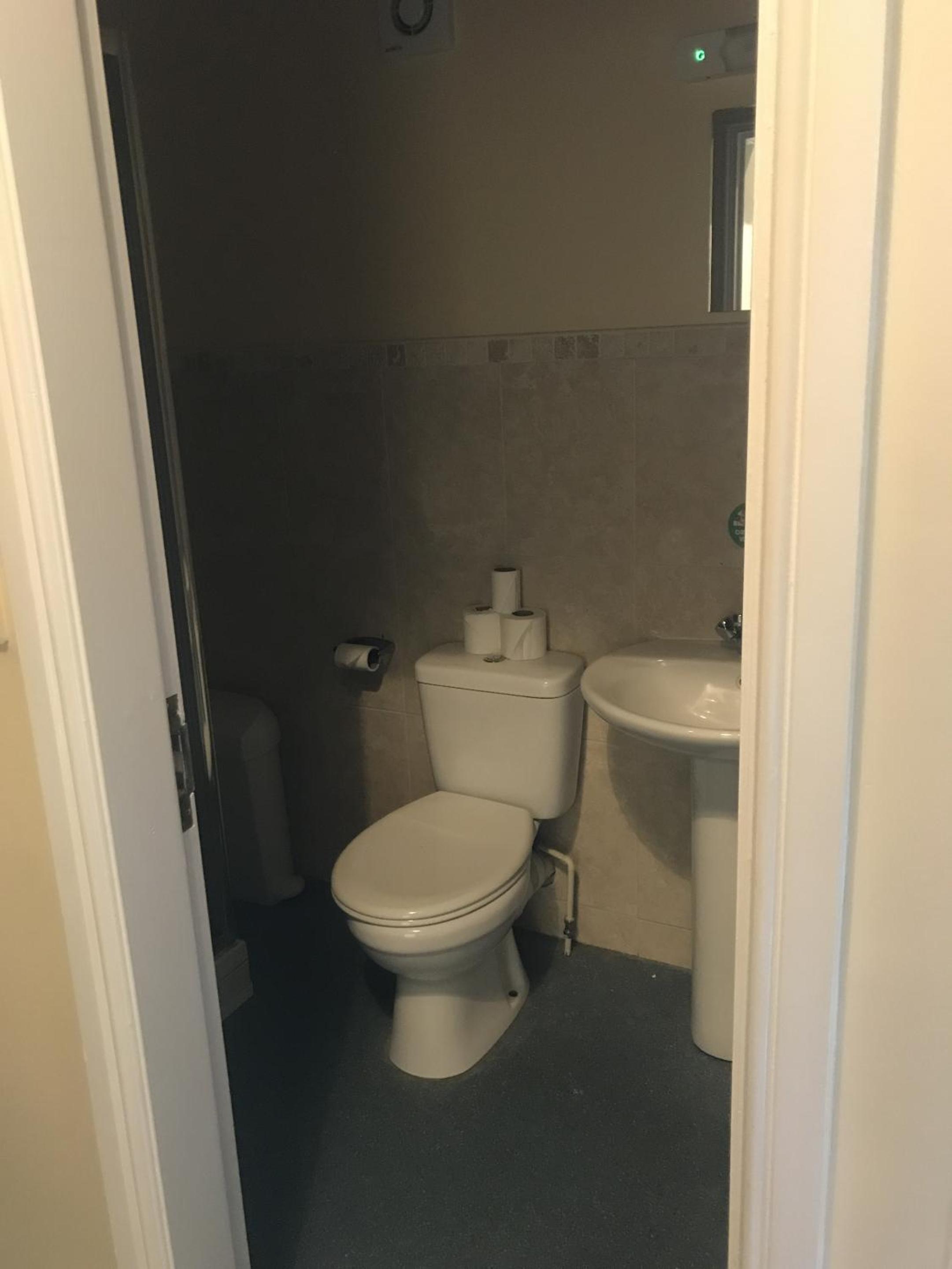 Photo 18