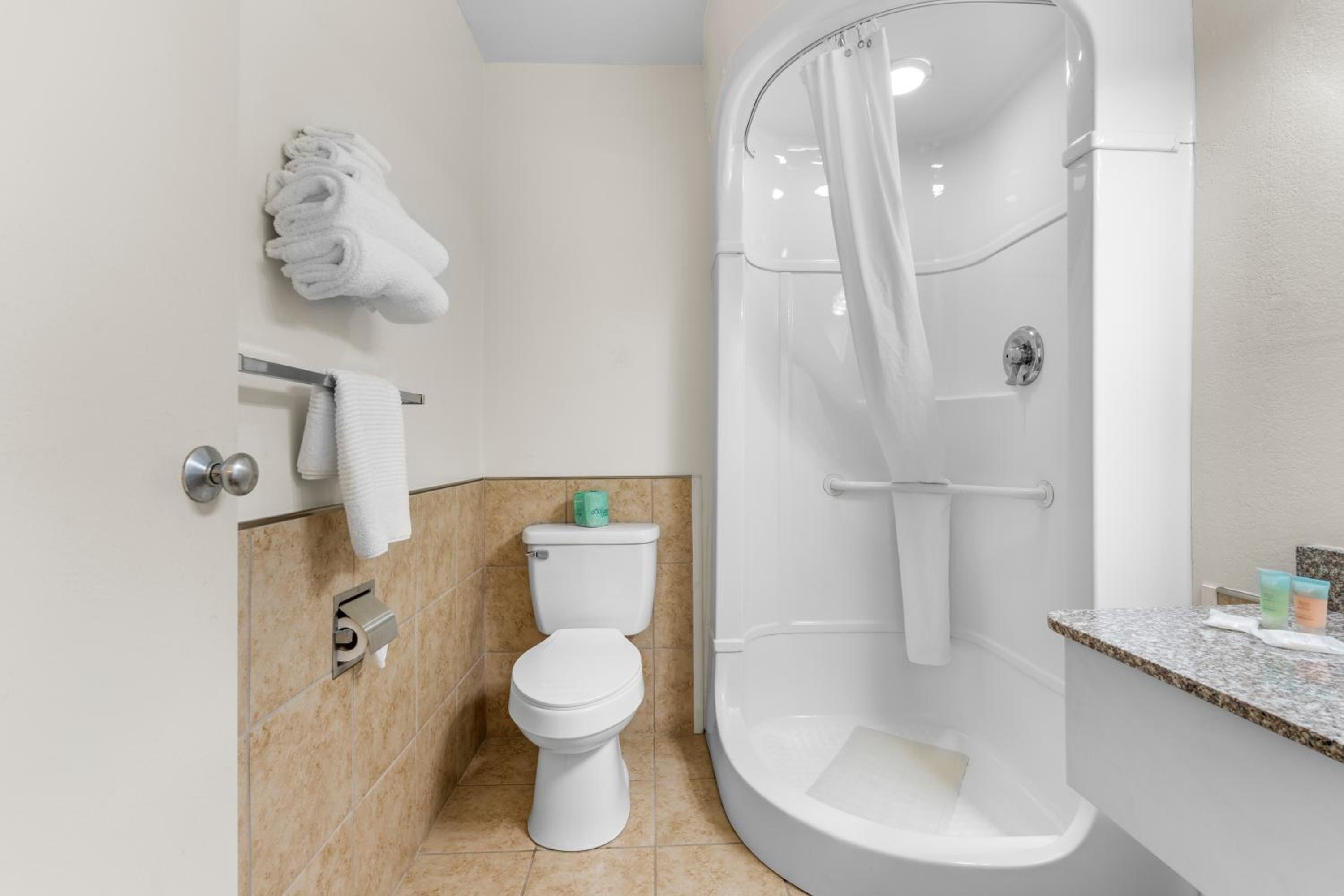 Lake City Vacations - Americas Best Value Inn - Lake City - Property Image 24