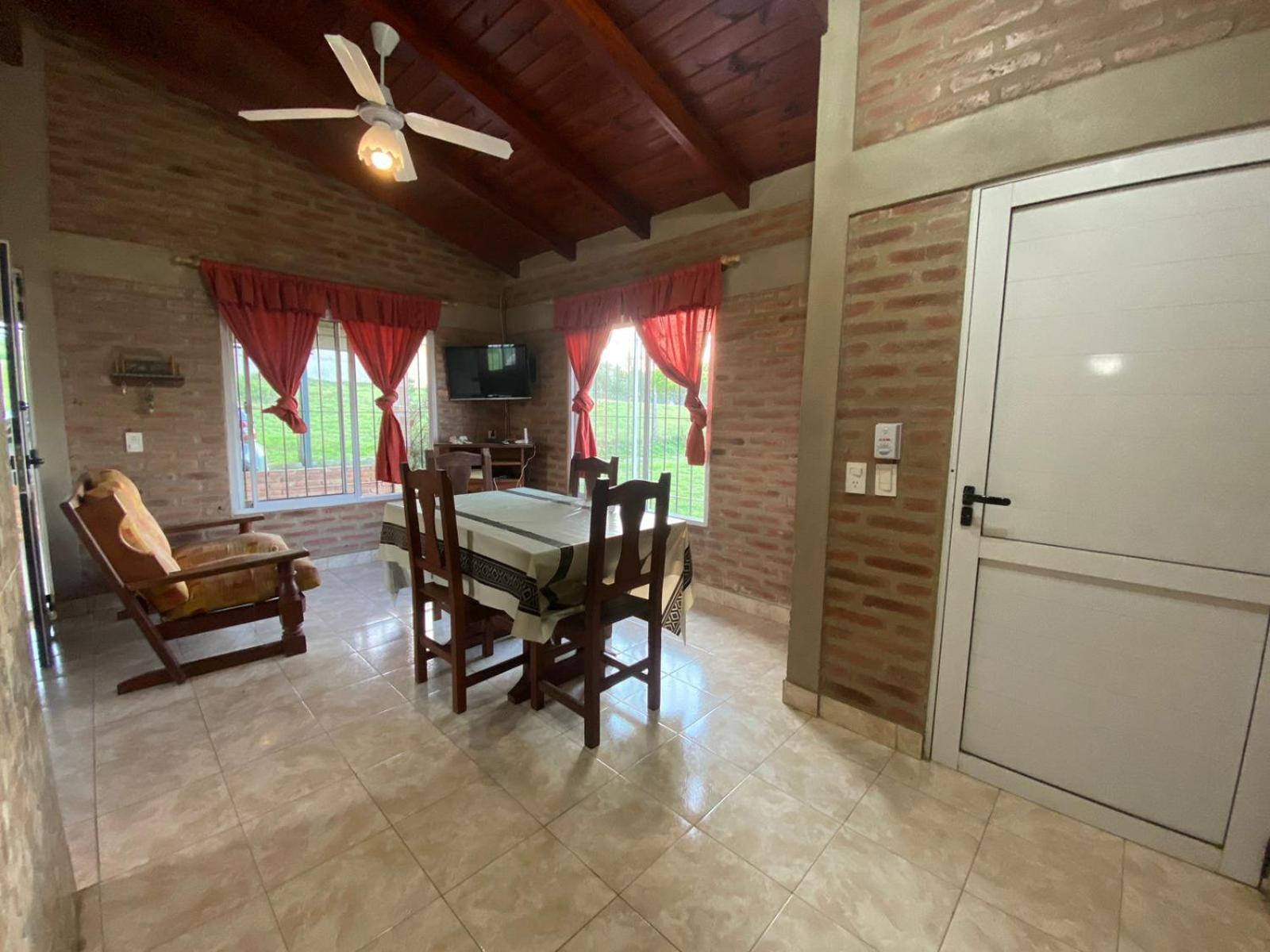 Casa en alquiler para cinco personas en Tanti