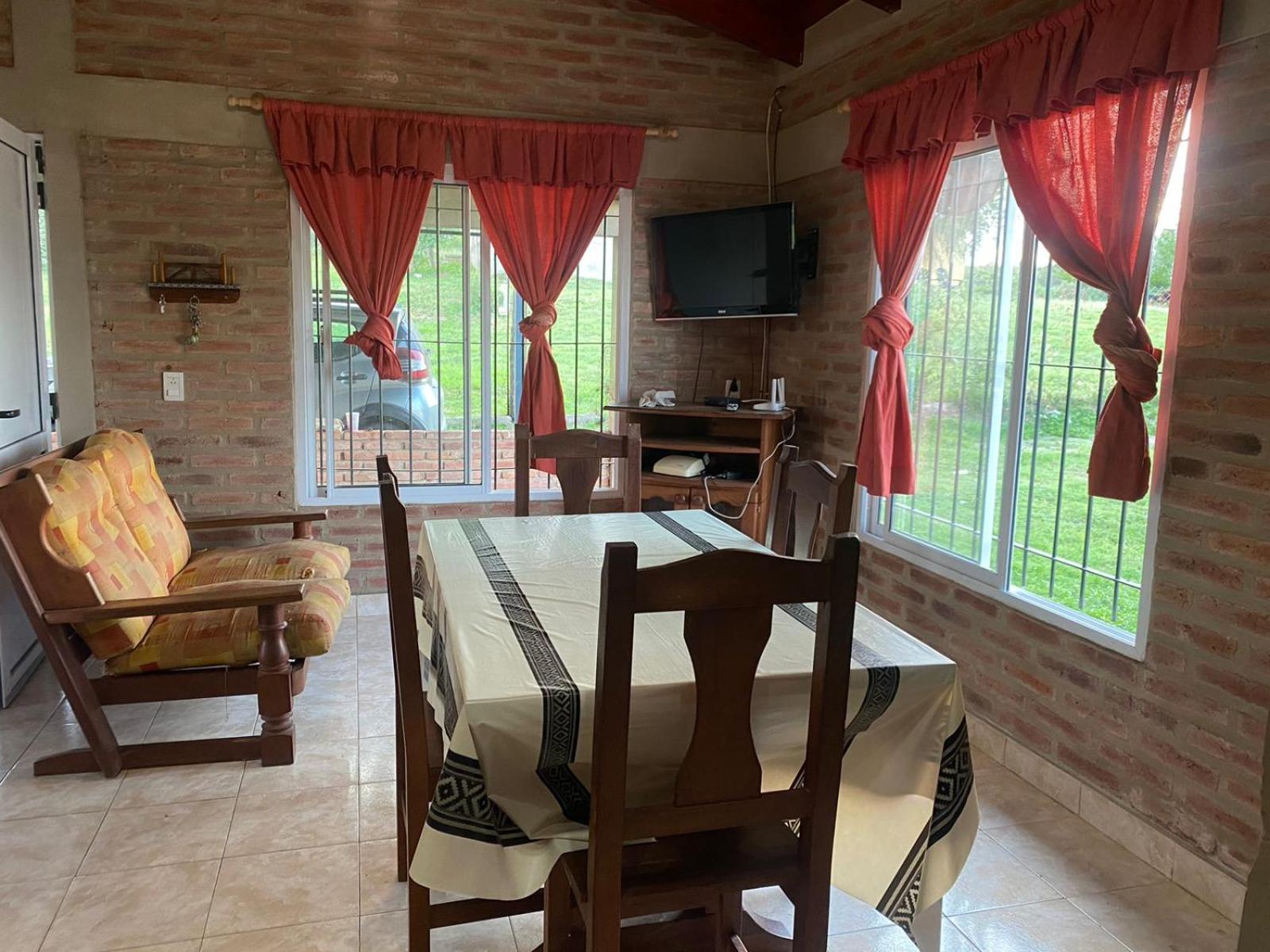 Casa en alquiler para cinco personas en Tanti