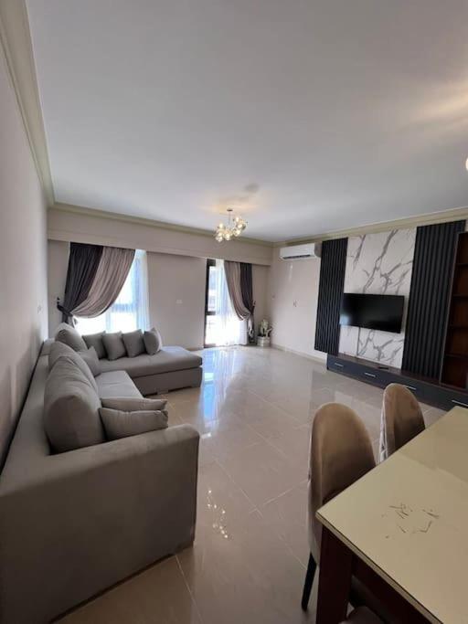 Elegant Hotel Apt in Madinaty Garden View