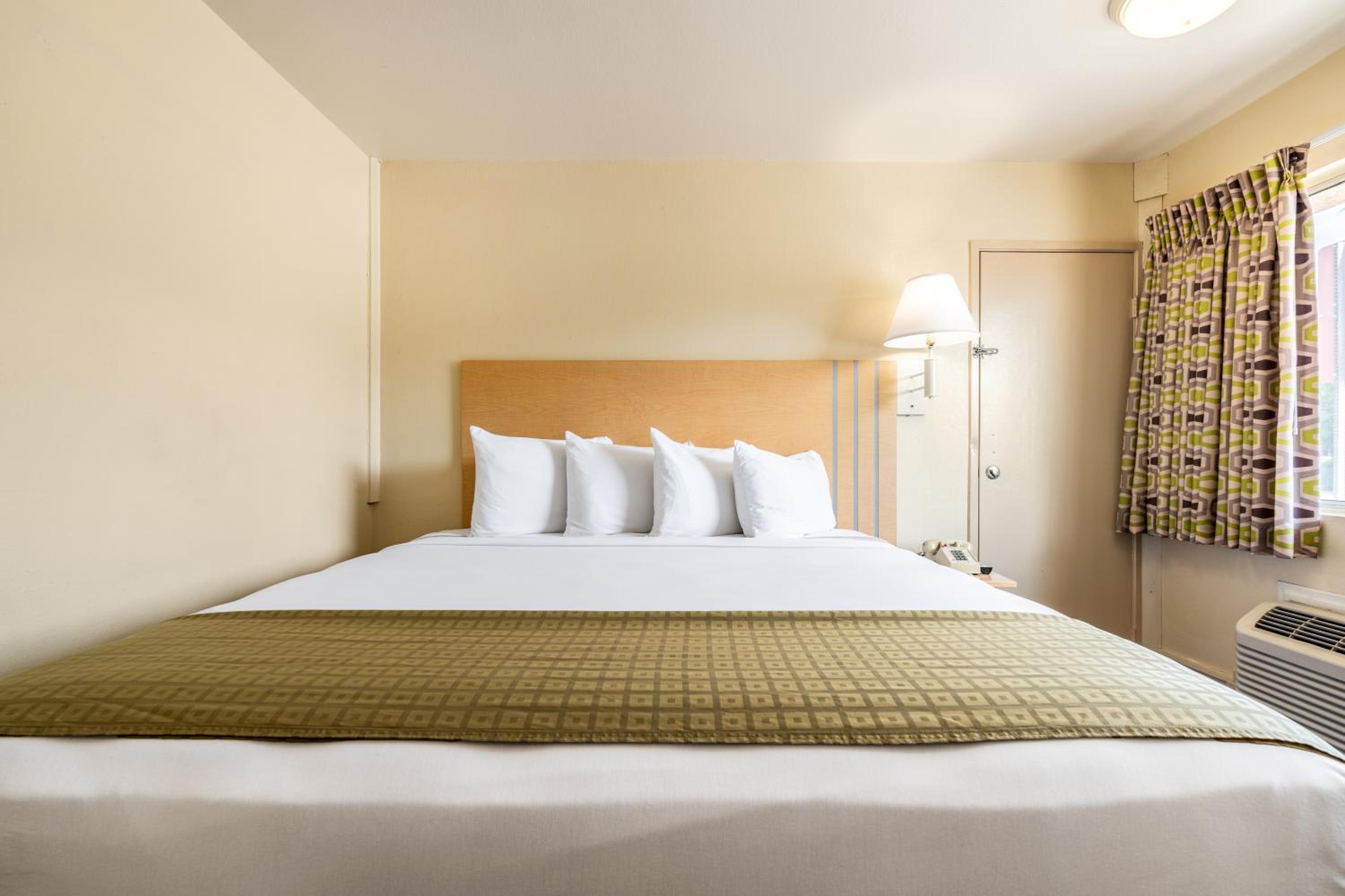 Lake City Vacations - Americas Best Value Inn - Lake City - Property Image 19