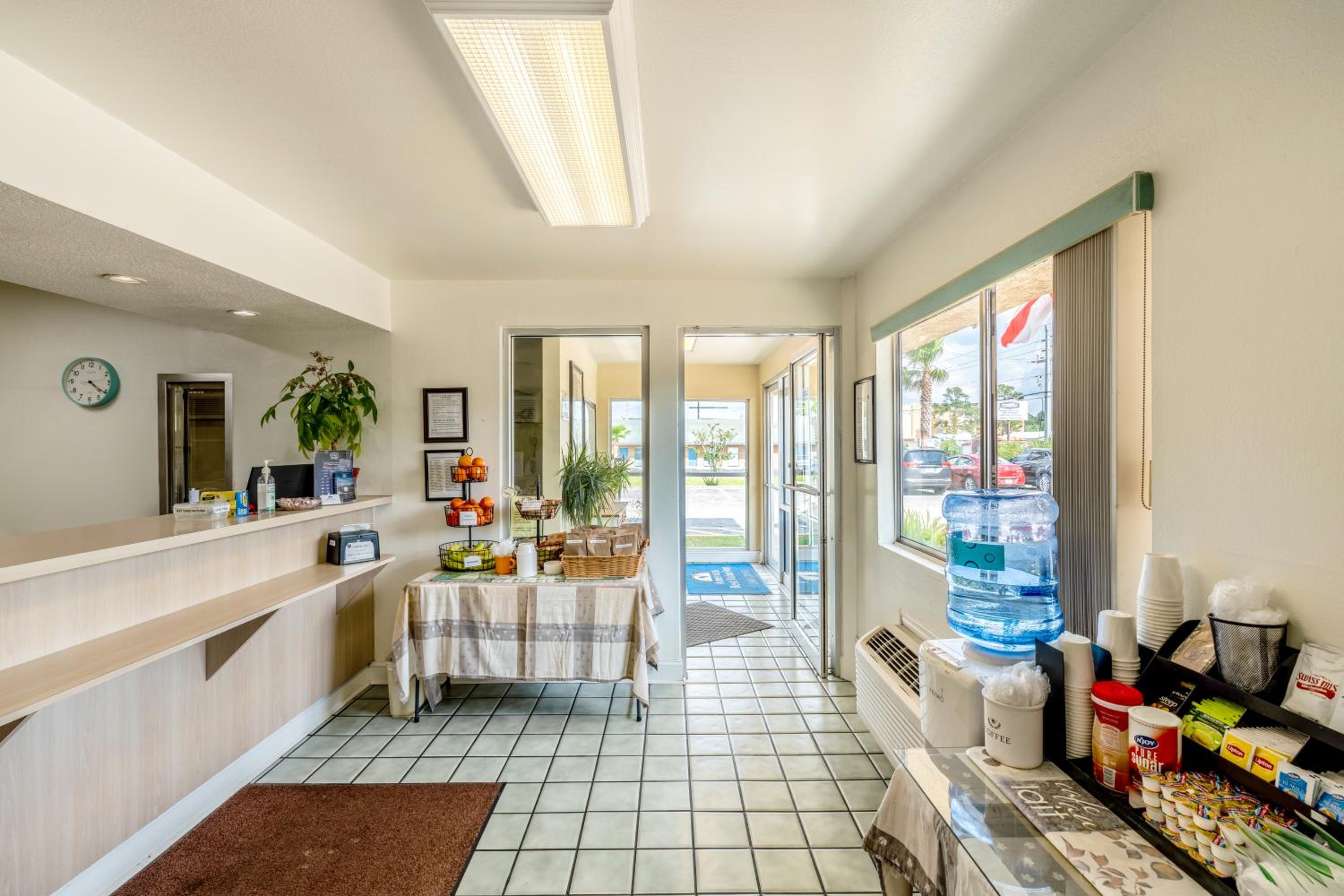 Lake City Vacations - Americas Best Value Inn - Lake City - Property Image 6