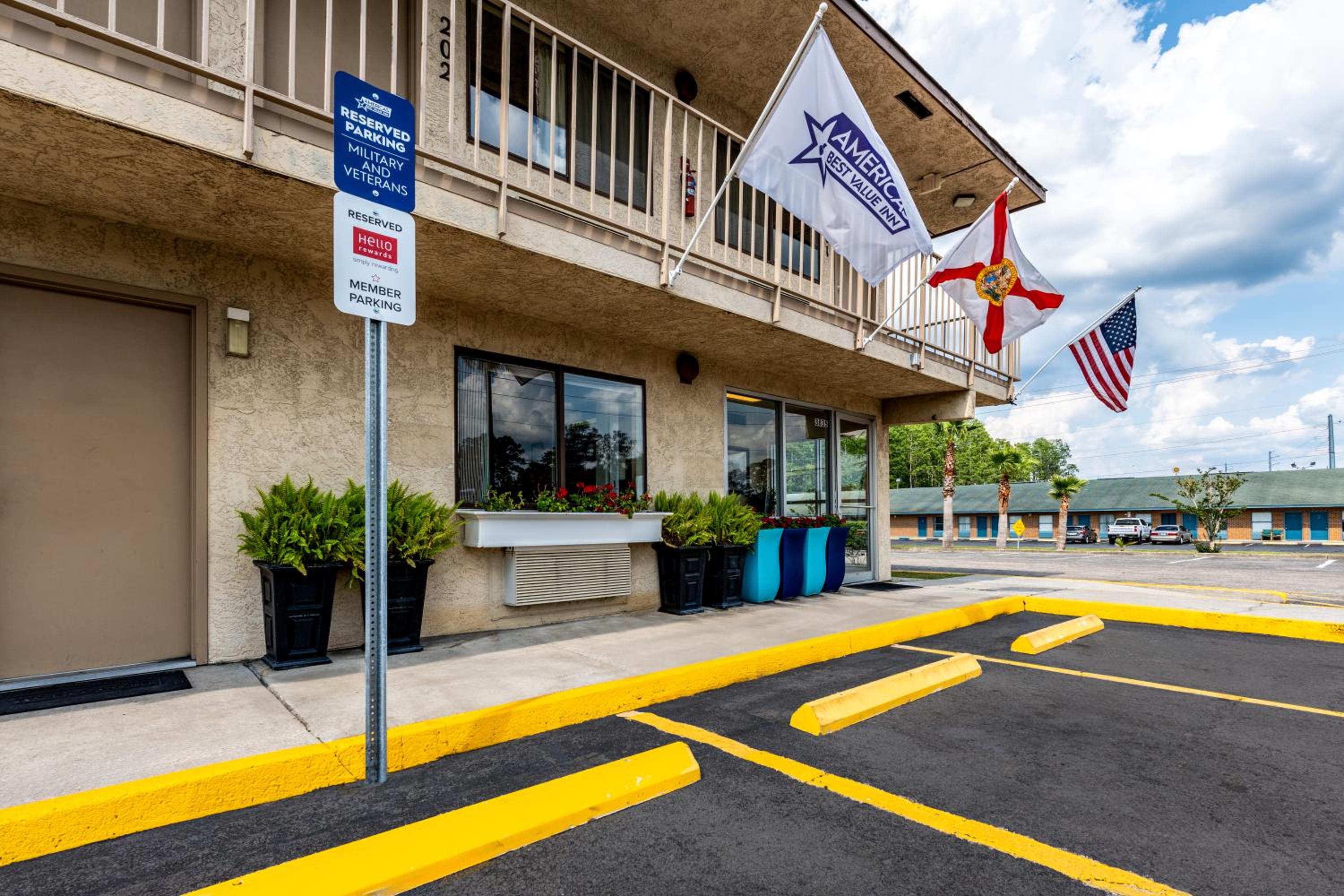 Lake City Vacations - Americas Best Value Inn - Lake City - Property Image 9