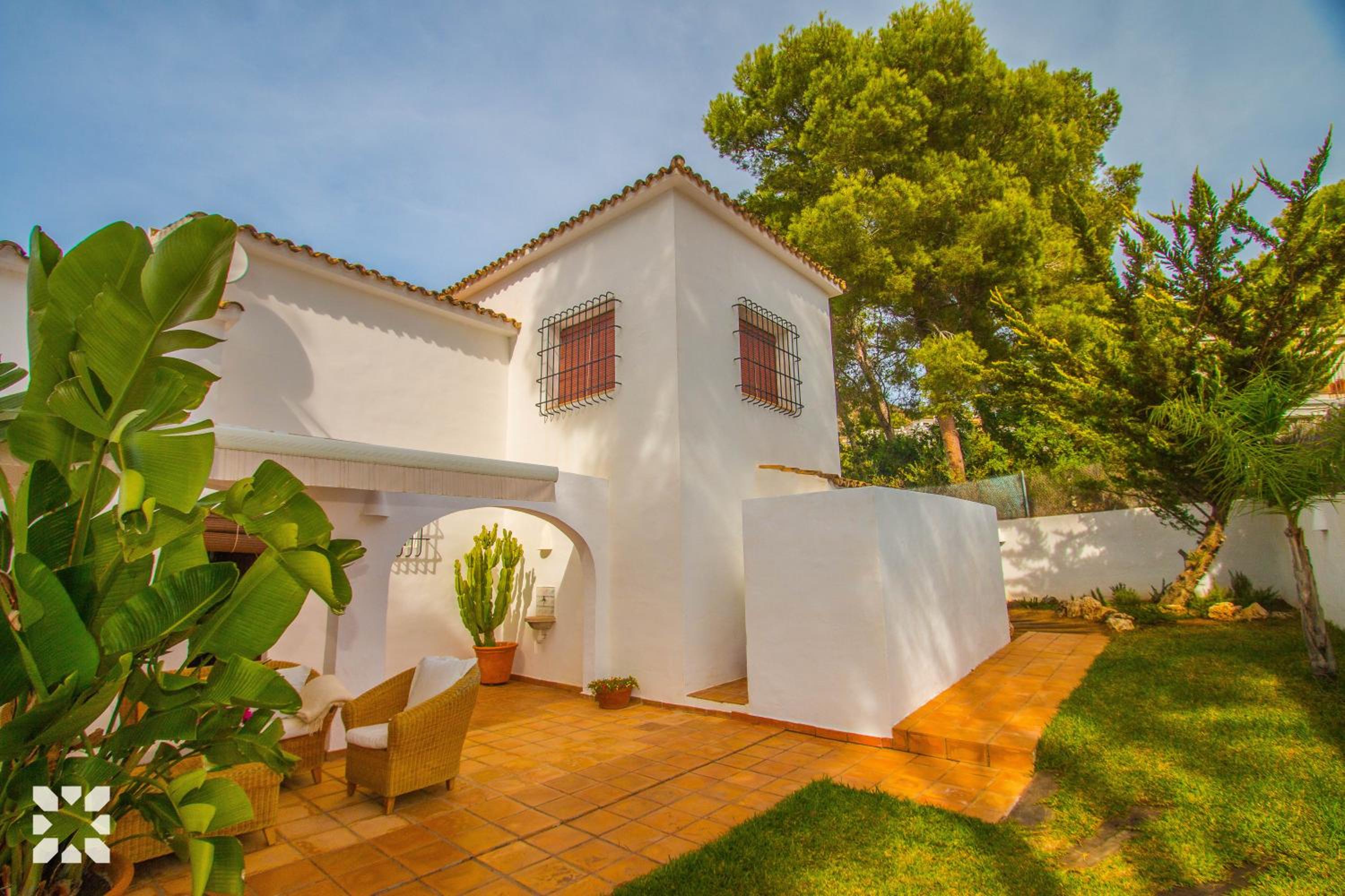 Villa Las Salinas by Abahana Villas view 4