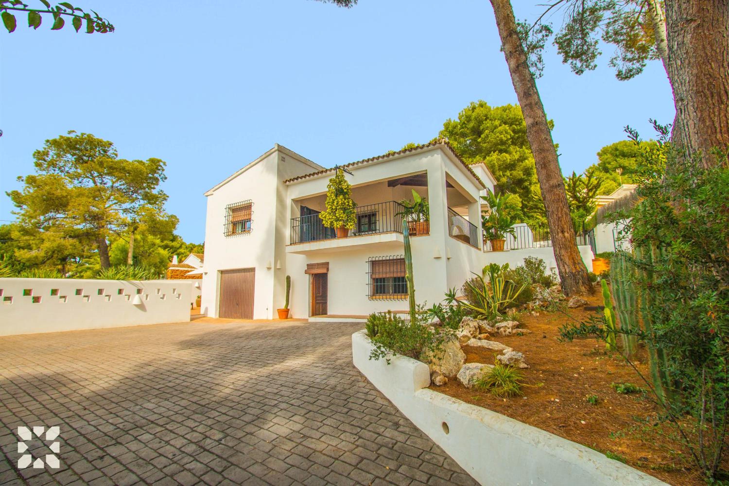 Villa Las Salinas by Abahana Villas view 5