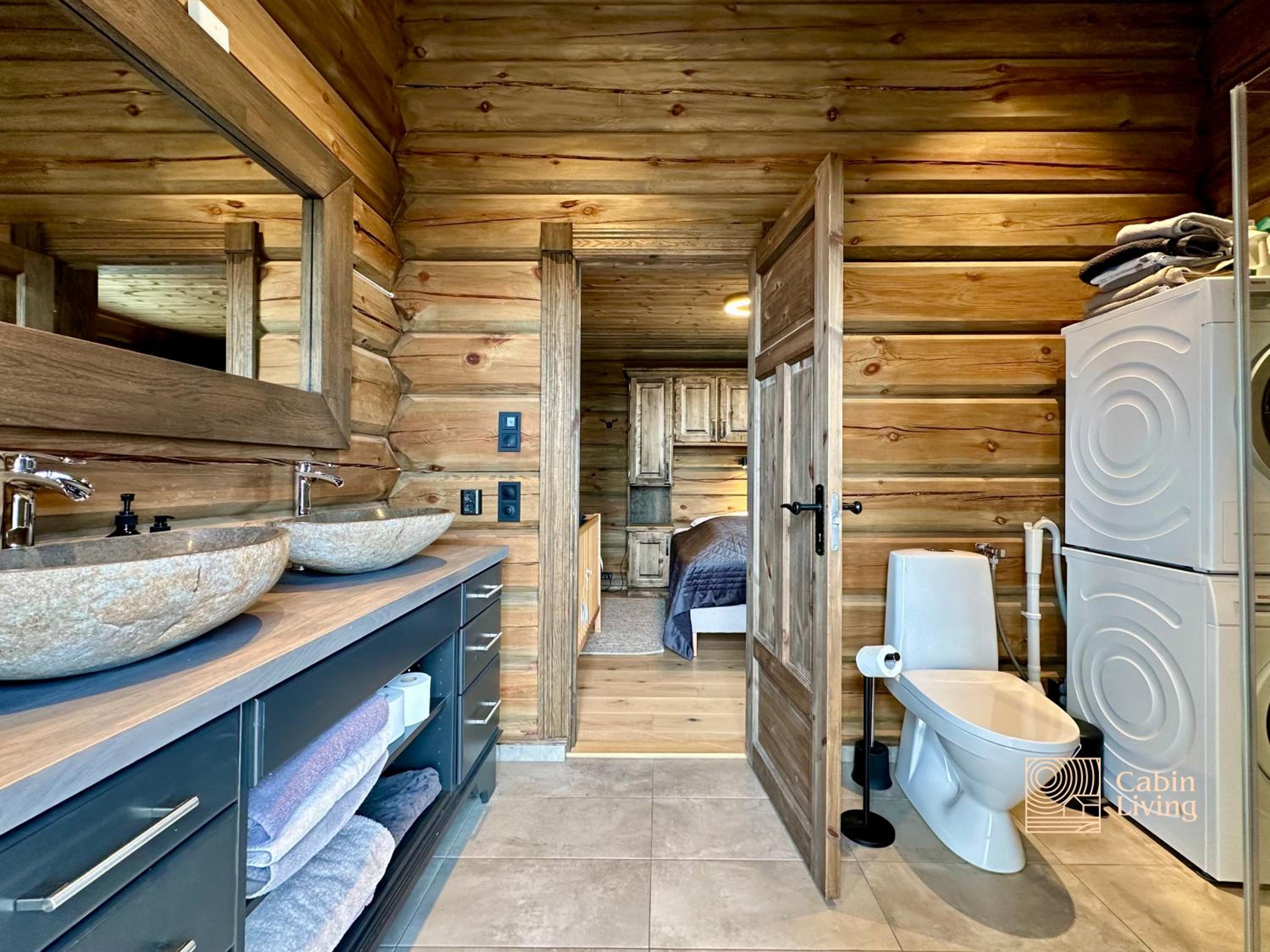New log cabin with sauna, waxing shed & bench at Sjusjøen