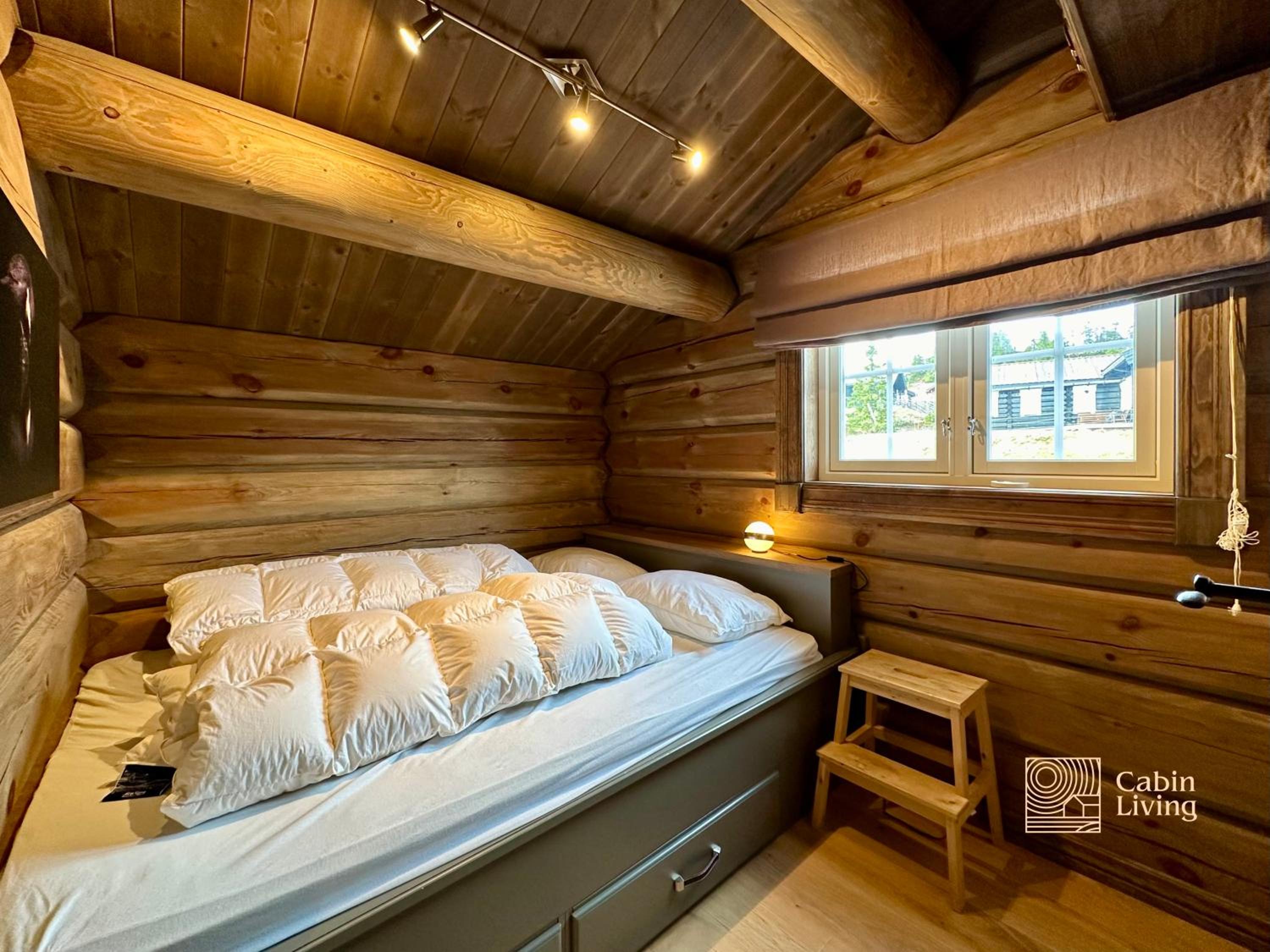 New log cabin with sauna, waxing shed & bench at Sjusjøen