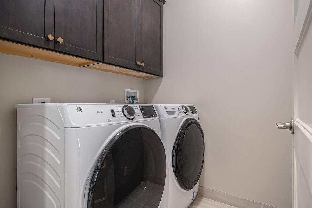Midtown Luxury - 2 Master Suites - Near UNMC view 4