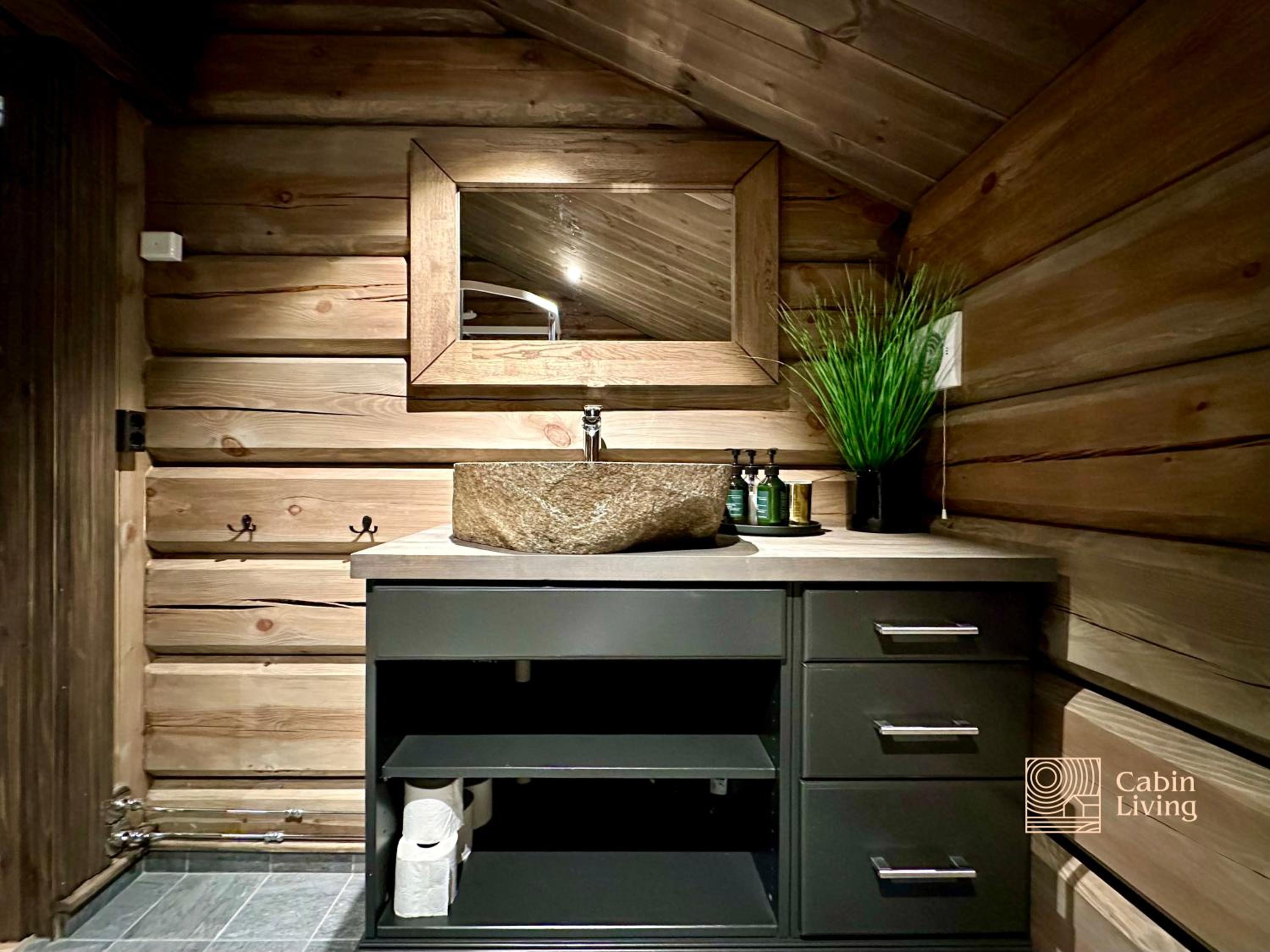 New log cabin with sauna, waxing shed & bench at Sjusjøen