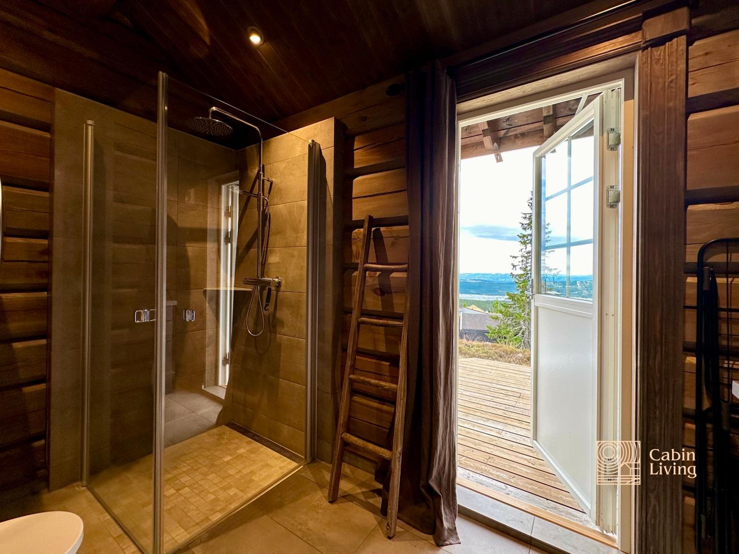 New log cabin with sauna, waxing shed & bench at Sjusjøen