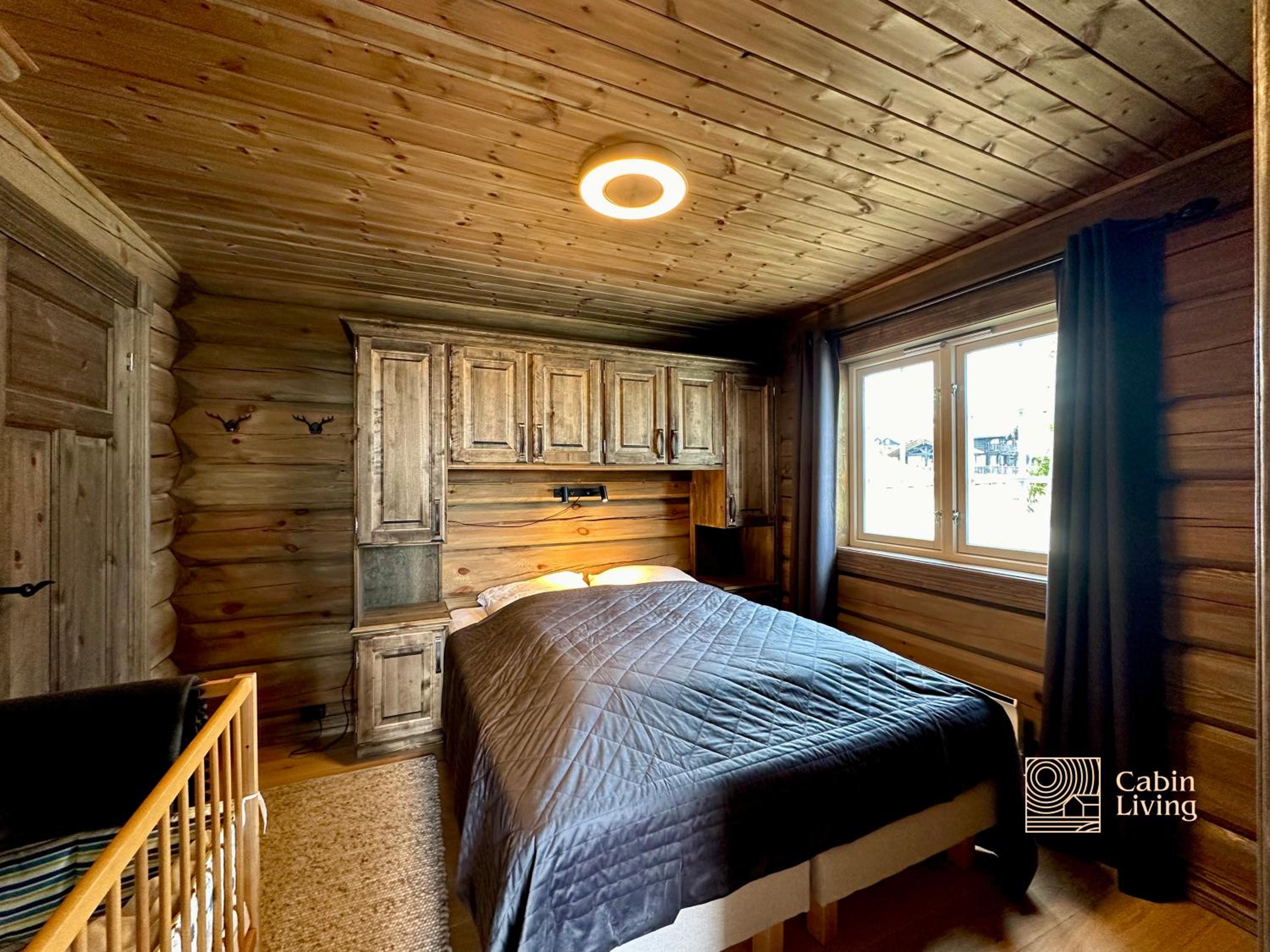 New log cabin with sauna, waxing shed & bench at Sjusjøen