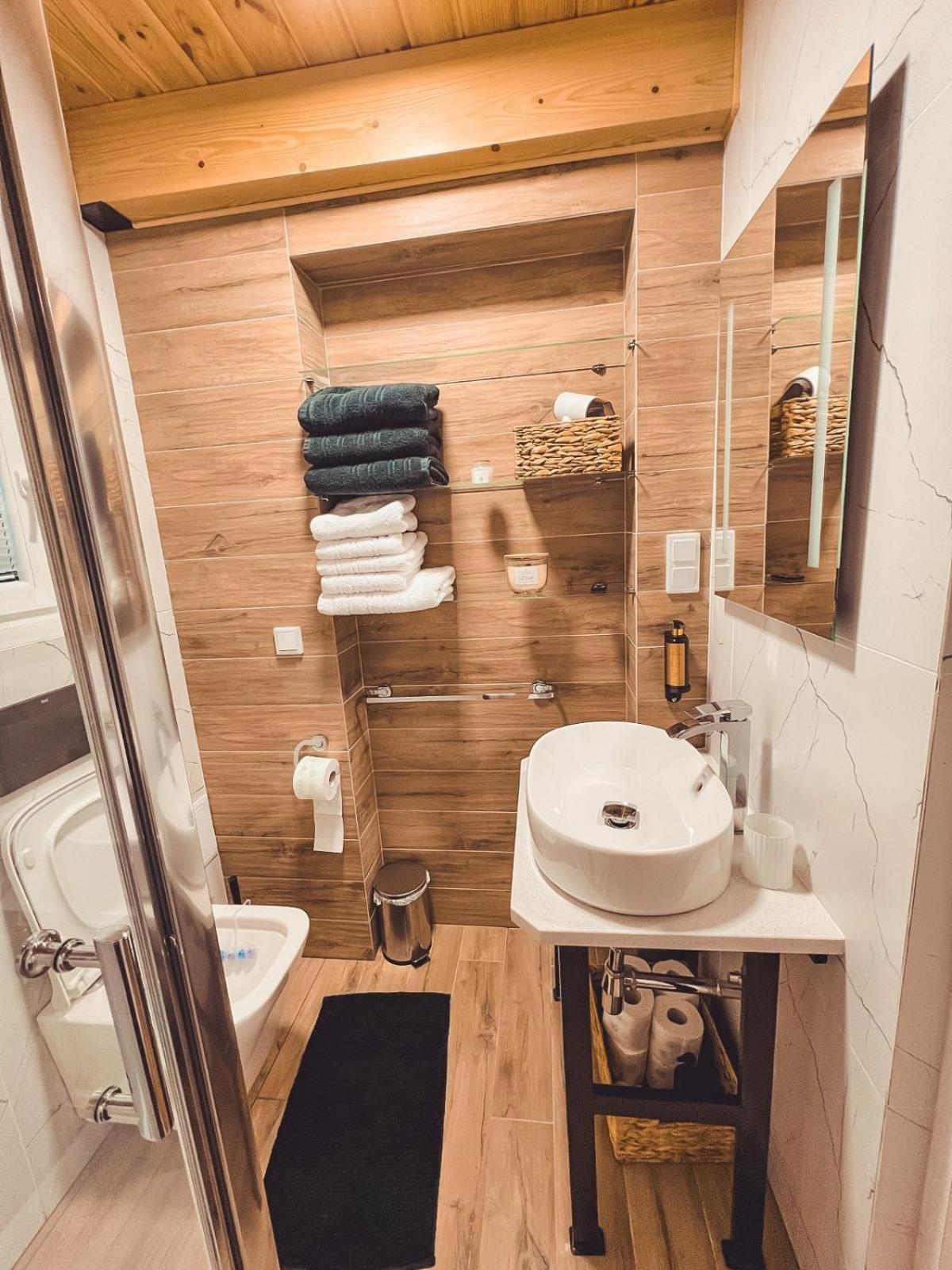 ForRest House Jacuzzi & Sauna view 5