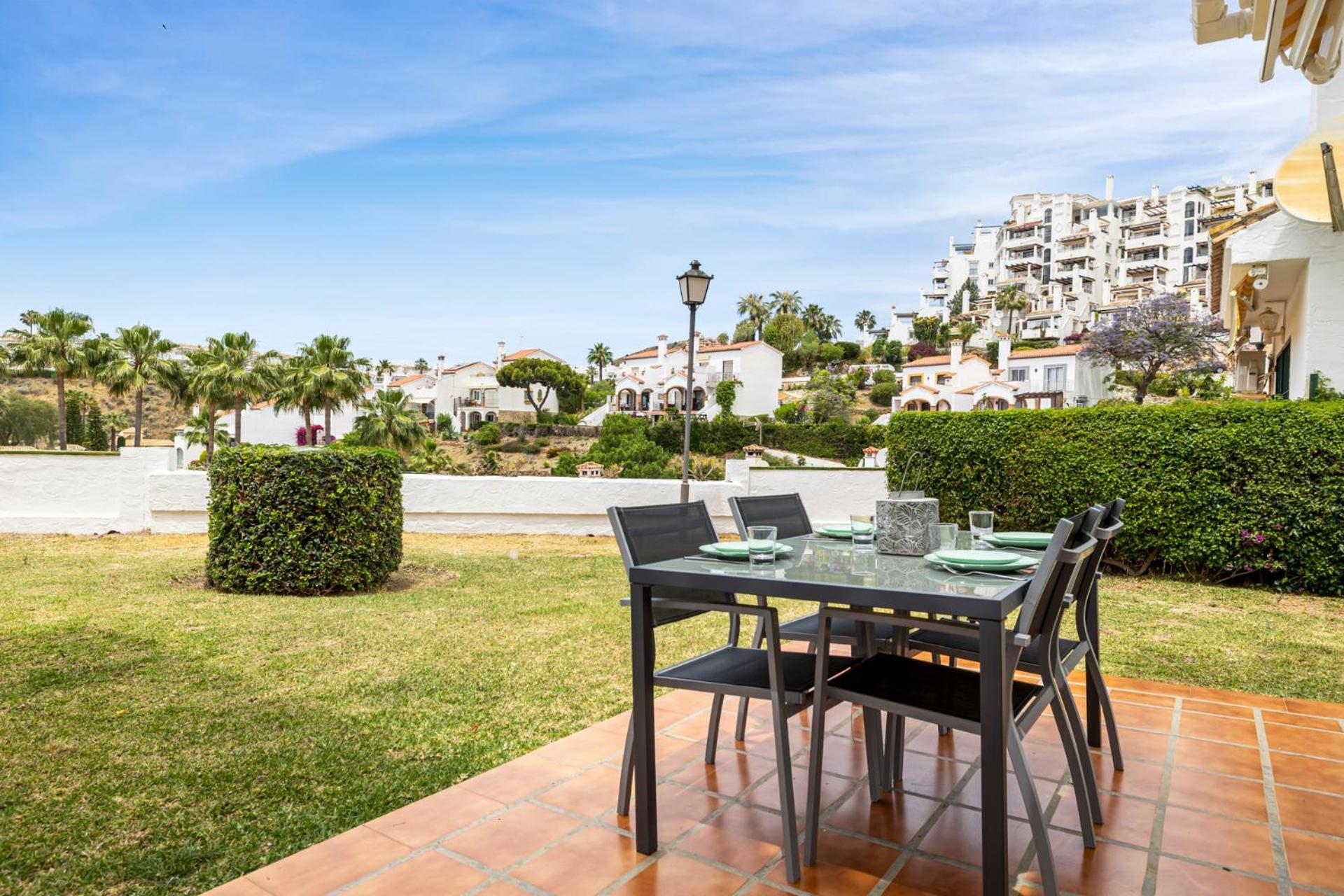 Super cozy apartment in Calahonda by Costarentals - Ref 124 photo 5