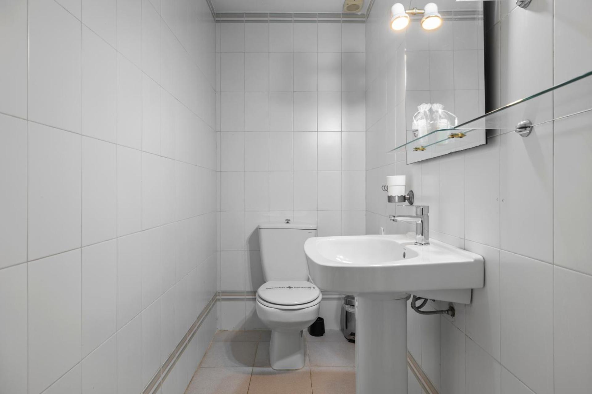Super cozy apartment in Calahonda by Costarentals - Ref 124 photo 4