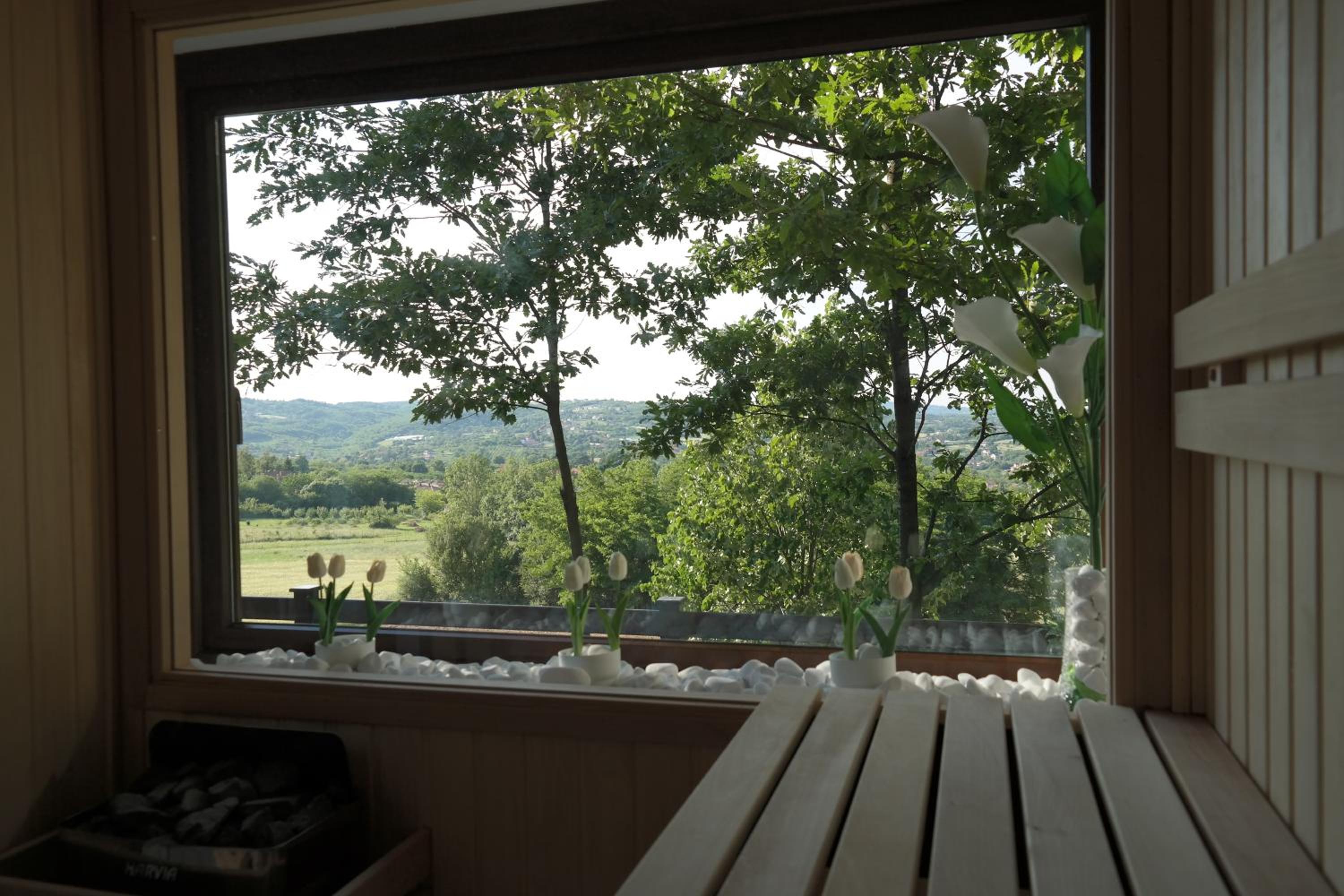LIPA houses & spa